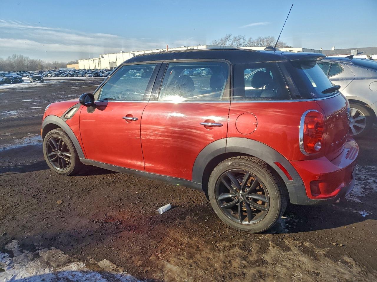 2015 Mini Cooper S Countryman Red vin: WMWZC3C57FWT03643