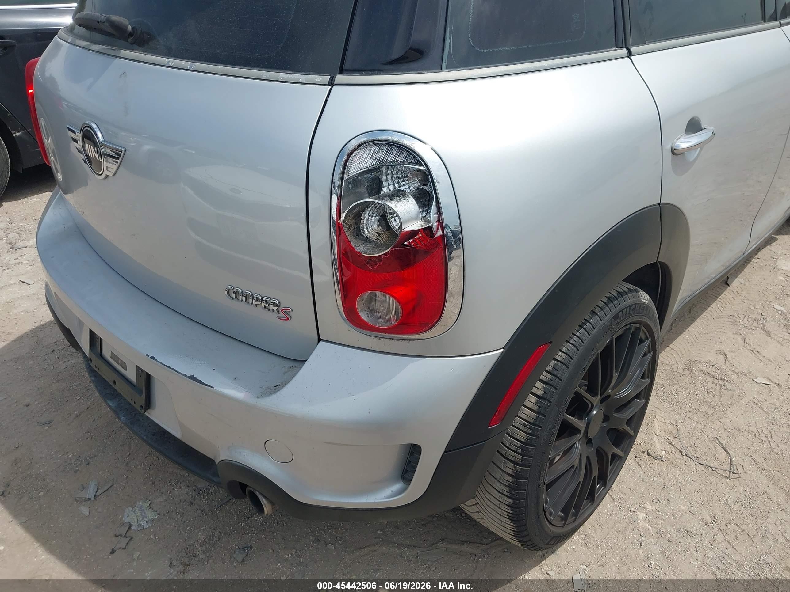2012 Mini Cooper Countryman S Серебряный vin: WMWZC3C58CWL83823
