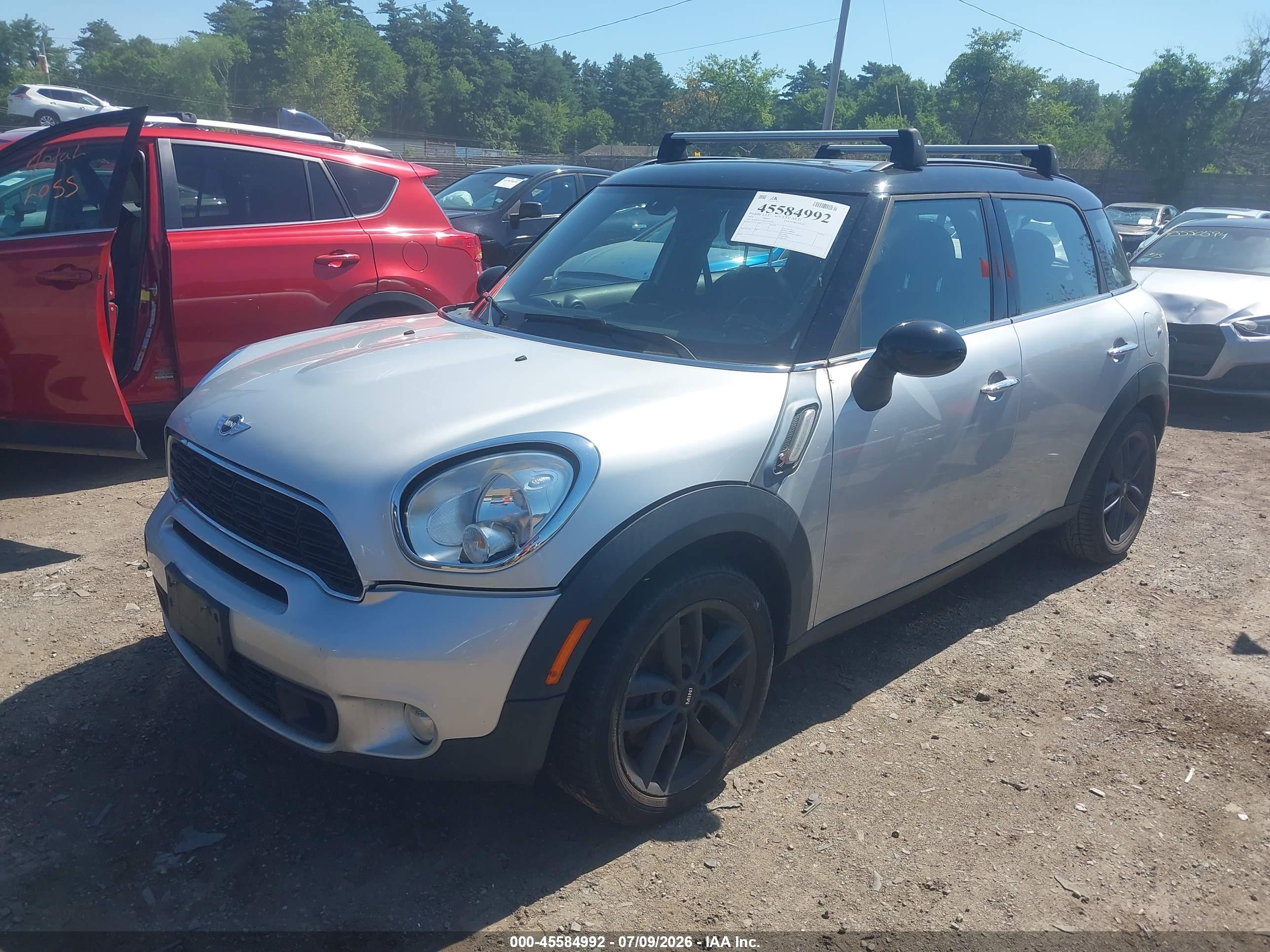 2014 Mini Countryman Cooper S Silver vin: WMWZC3C58EWP51954