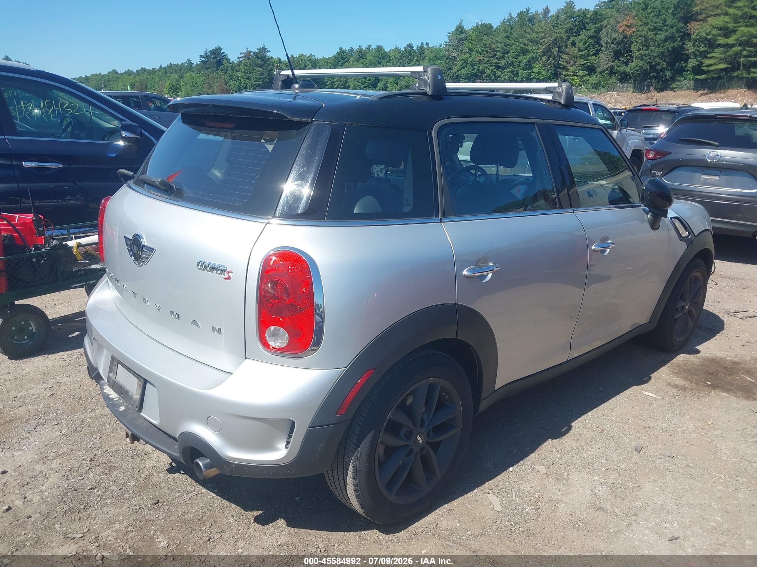 2014 Mini Countryman Cooper S Silver vin: WMWZC3C58EWP51954