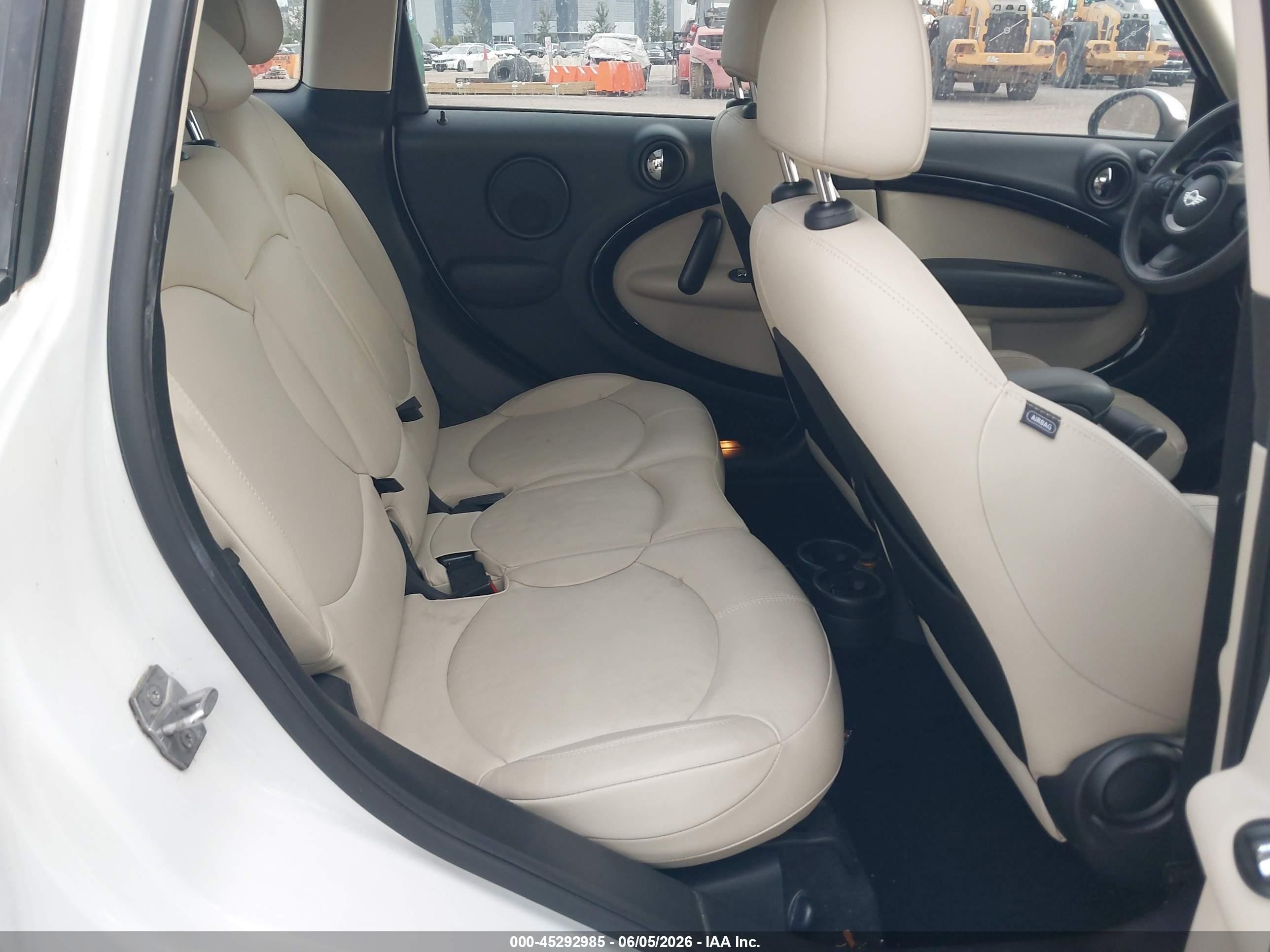 2014 Mini Countryman Cooper S Белый vin: WMWZC3C58EWT00555