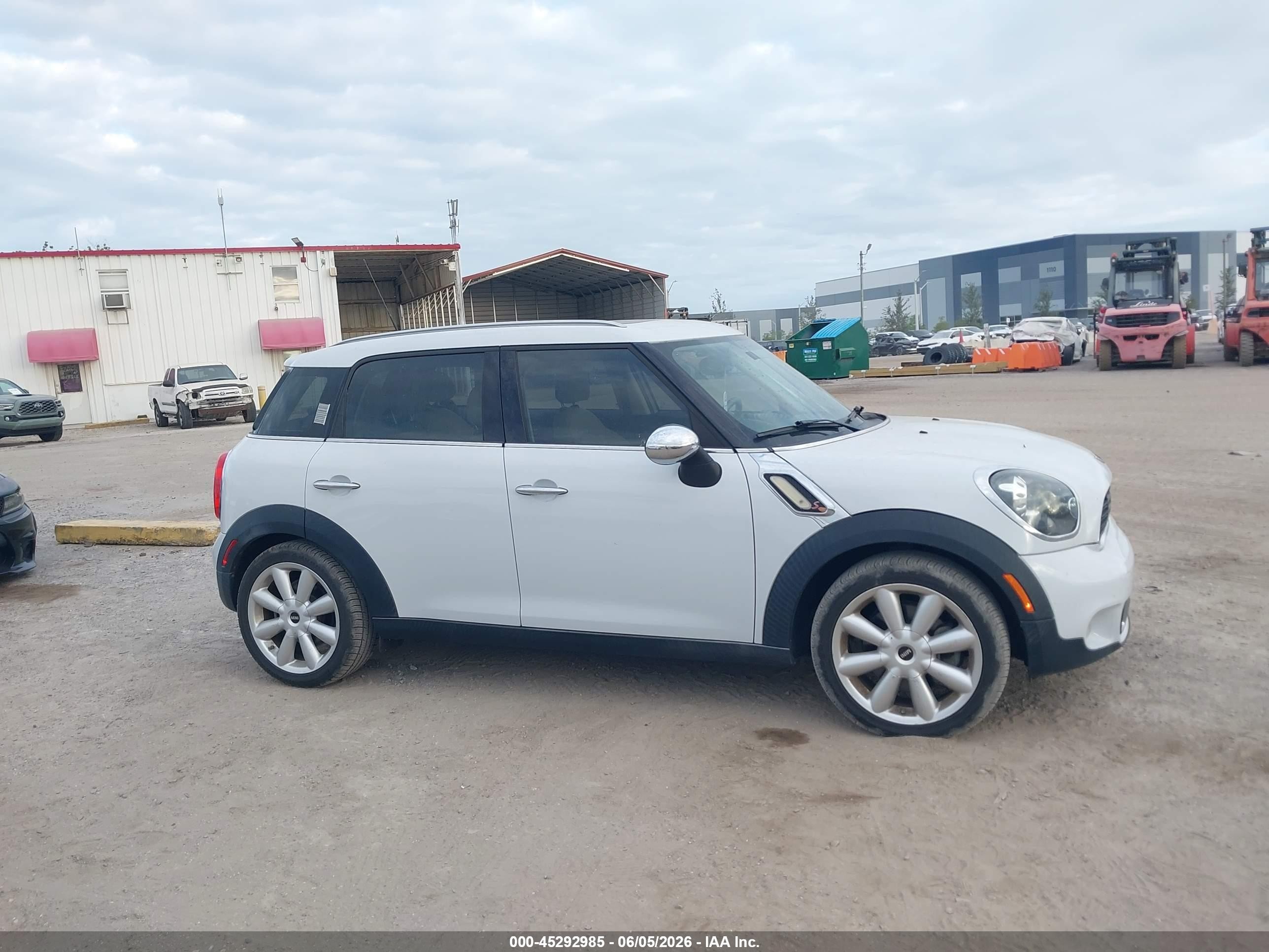 2014 Mini Countryman Cooper S Белый vin: WMWZC3C58EWT00555