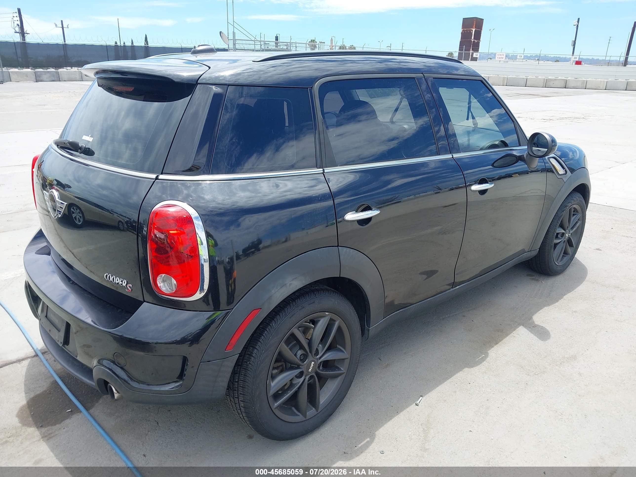 2012 Mini Cooper S Countryman   Black vin: WMWZC3C59CWL84799