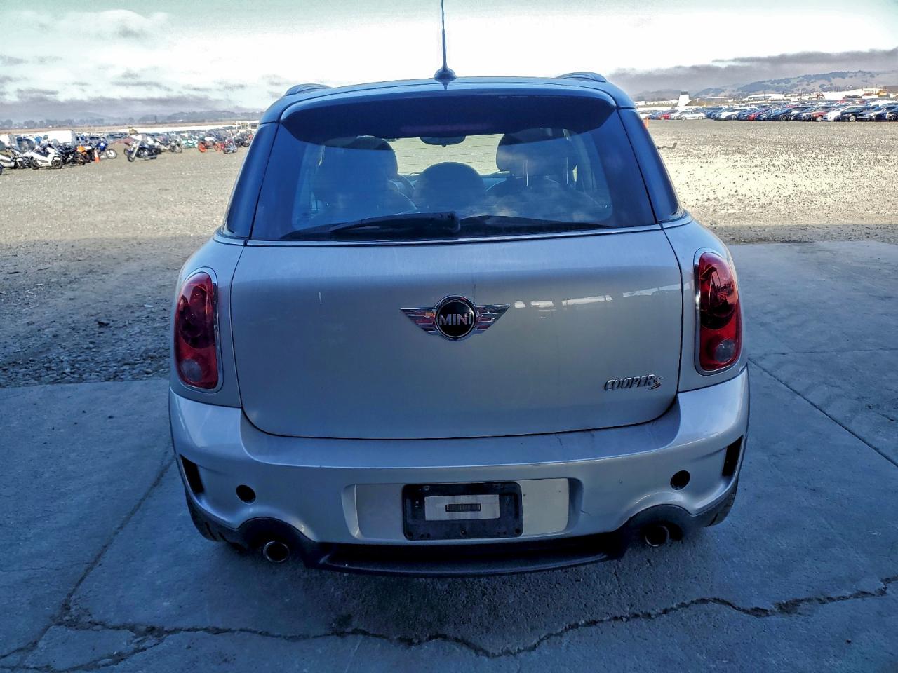 2012 Mini Cooper S Countryman Silver vin: WMWZC3C59CWL87640