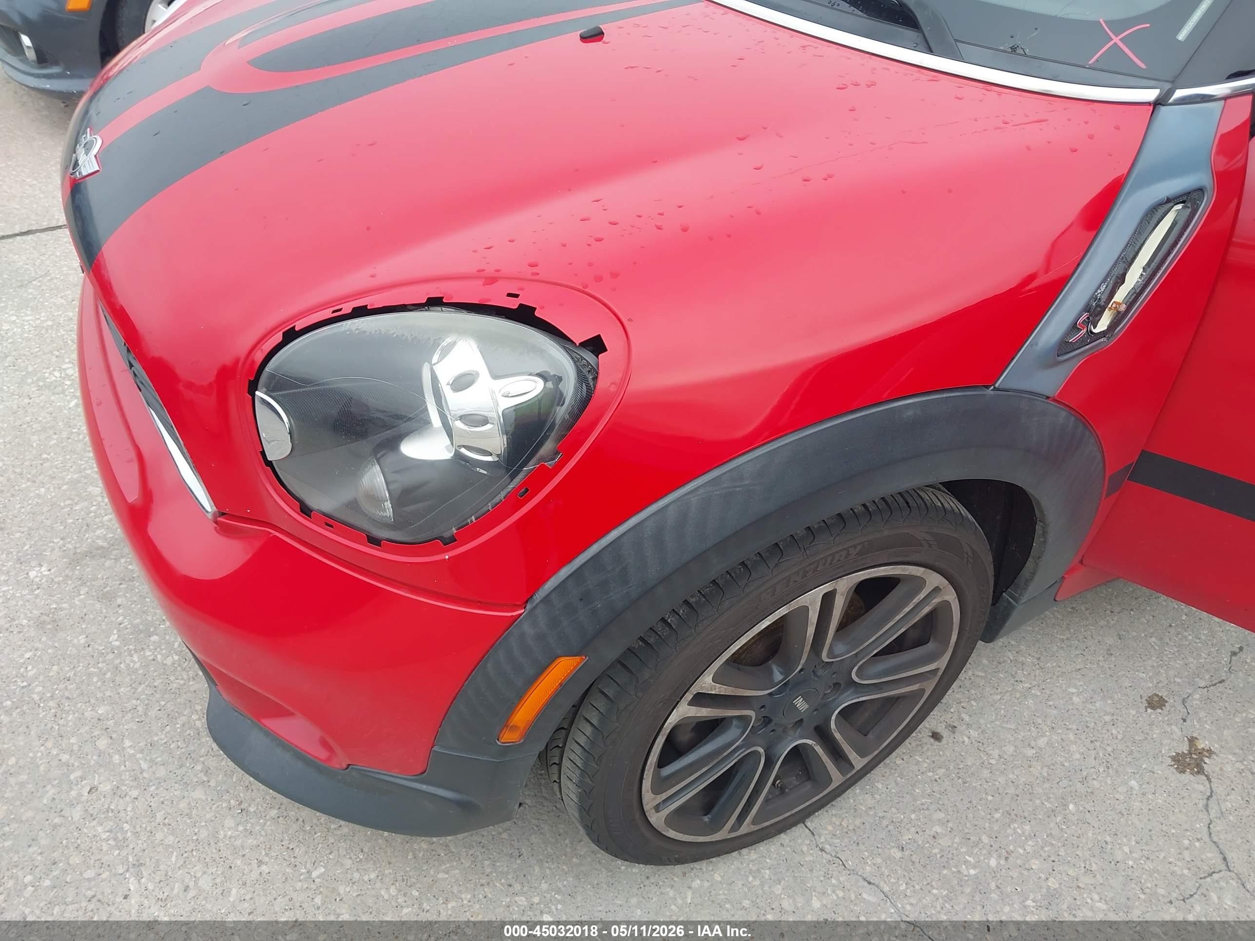 2014 Mini Countryman Cooper S Red vin: WMWZC3C59EWP29672