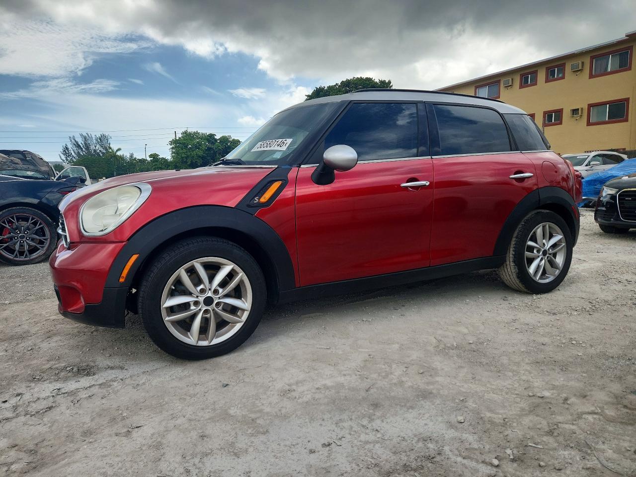 2011 Mini Cooper S Countryman Red vin: WMWZC3C5XBWM25827
