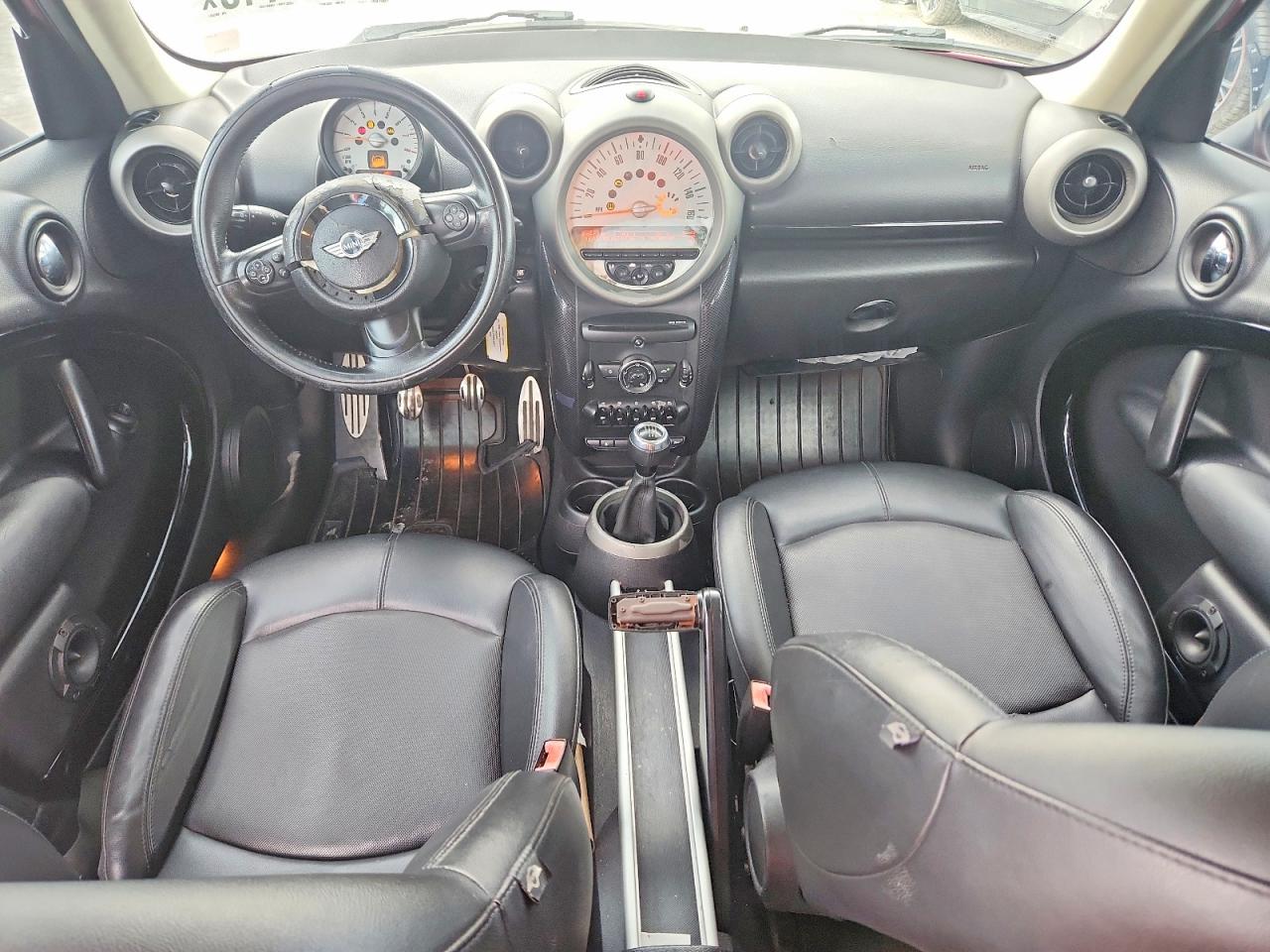 2011 Mini Cooper S Countryman Red vin: WMWZC3C5XBWM25827