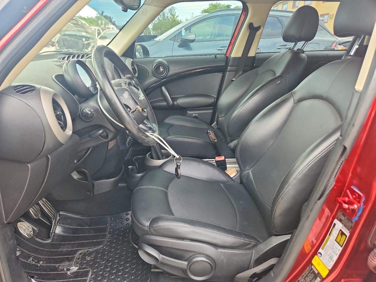2011 Mini Cooper S Countryman Red vin: WMWZC3C5XBWM25827