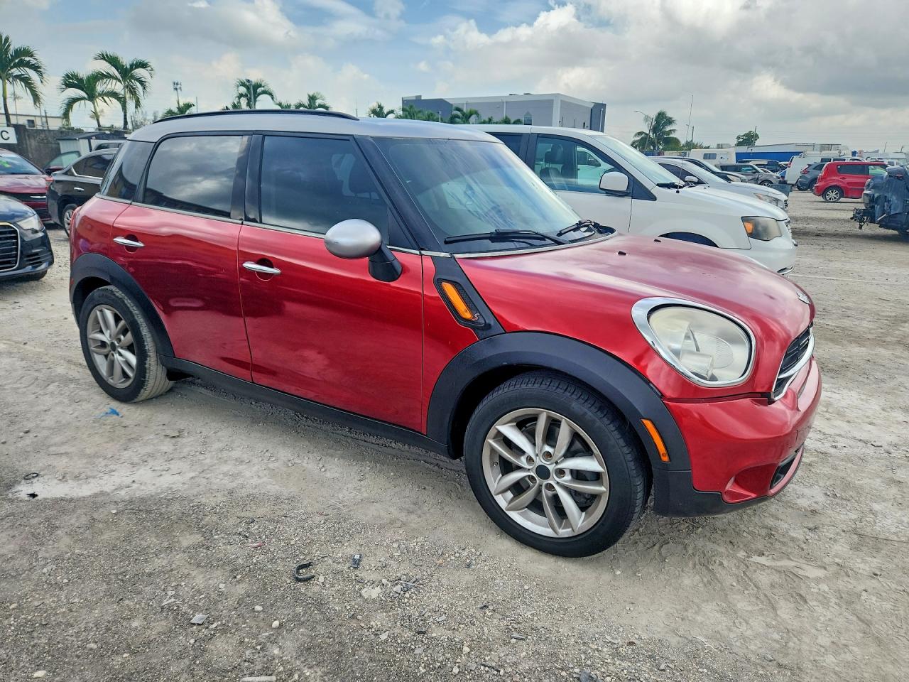 2011 Mini Cooper S Countryman Red vin: WMWZC3C5XBWM25827