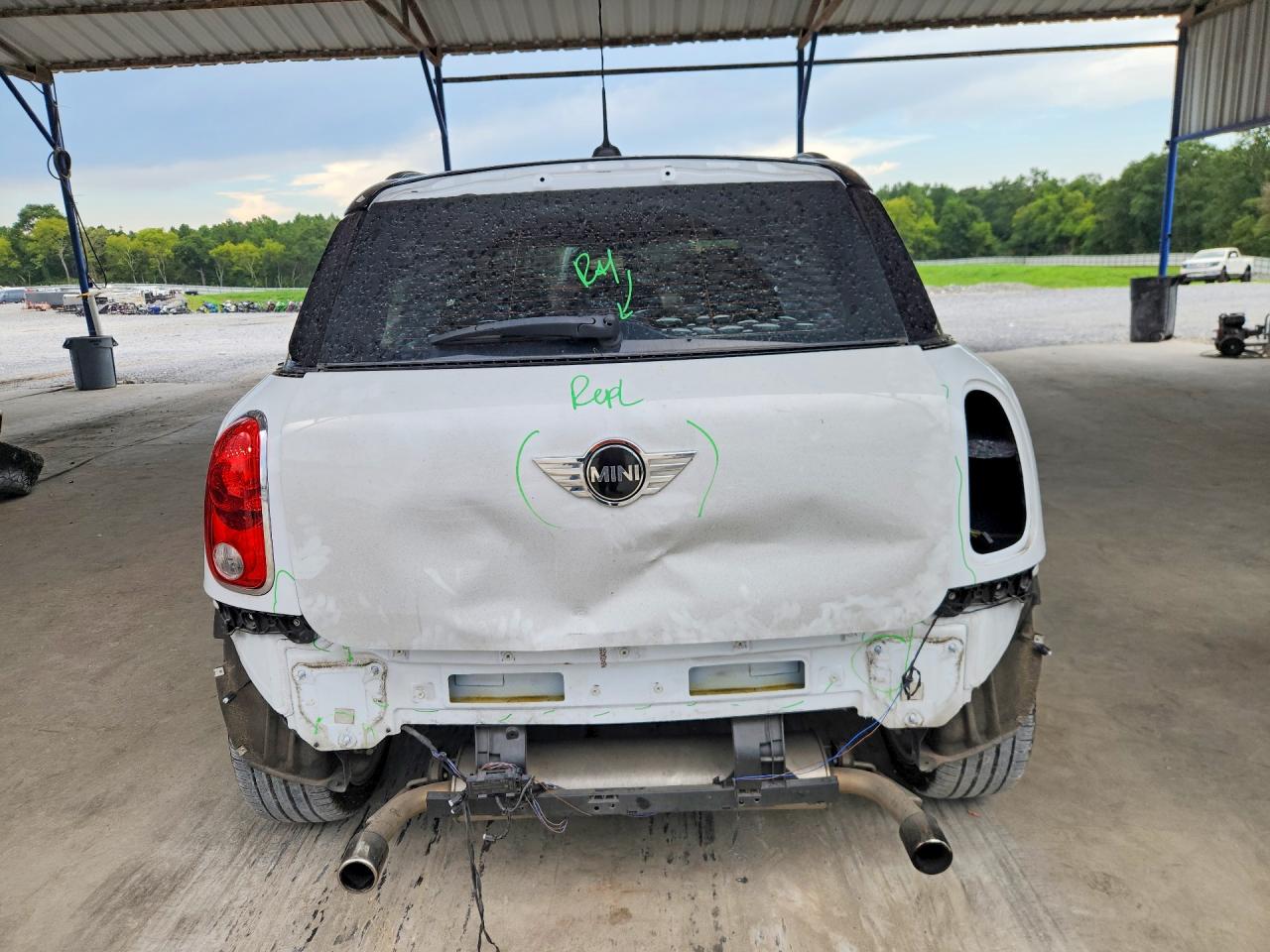 2015 Mini Cooper S Countryman White vin: WMWZC3C5XFWT03264