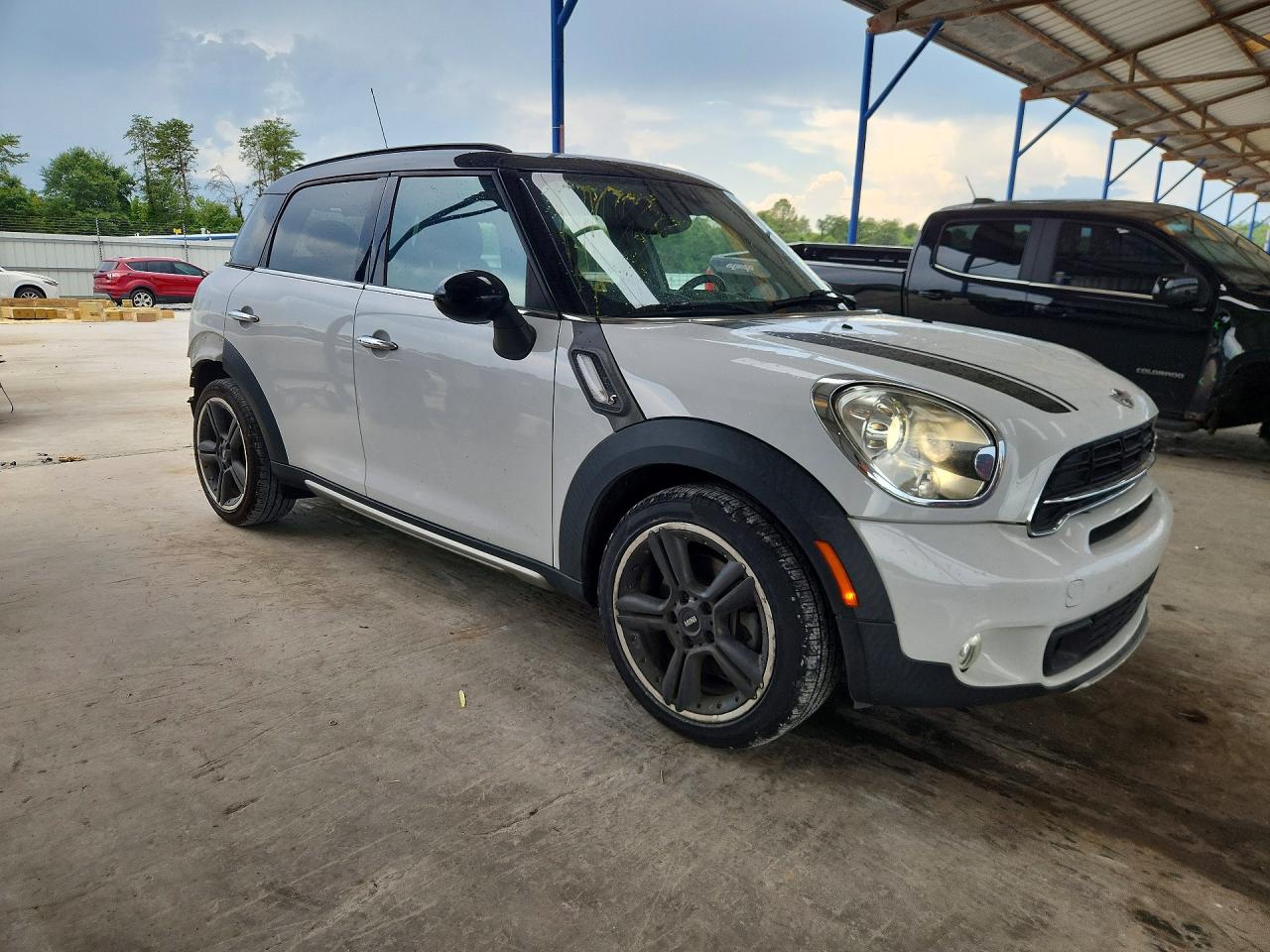 2015 Mini Cooper S Countryman White vin: WMWZC3C5XFWT03264