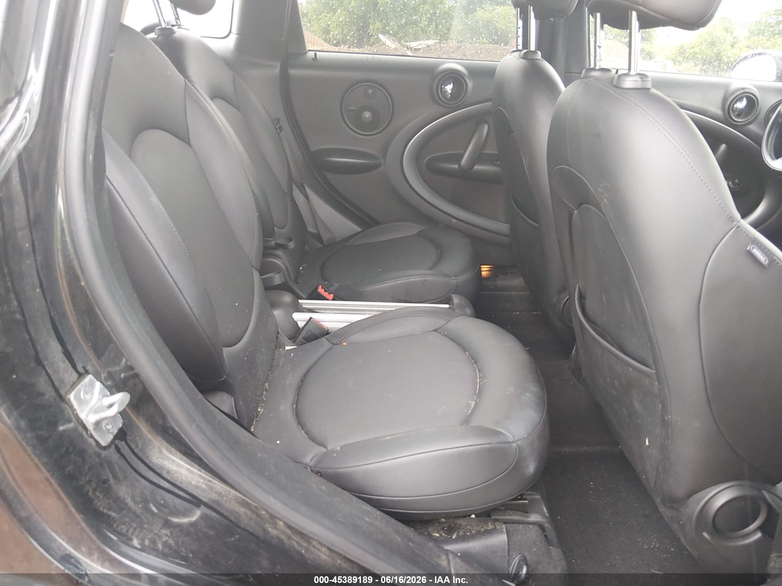 2011 Mini Cooper S Countryman   Black vin: WMWZC5C50BWM10751