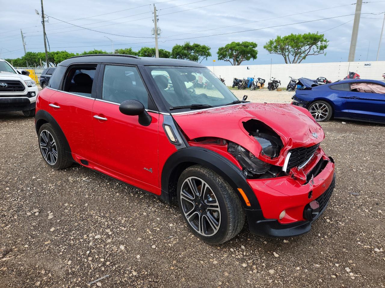 2014 Mini Cooper S Countryman Red vin: WMWZC5C50EWP37977