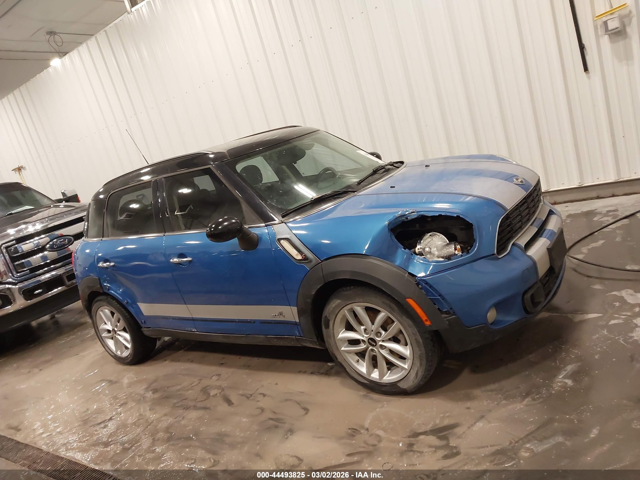 2014 Mini Countryman Cooper S Blue vin: WMWZC5C50EWP38403