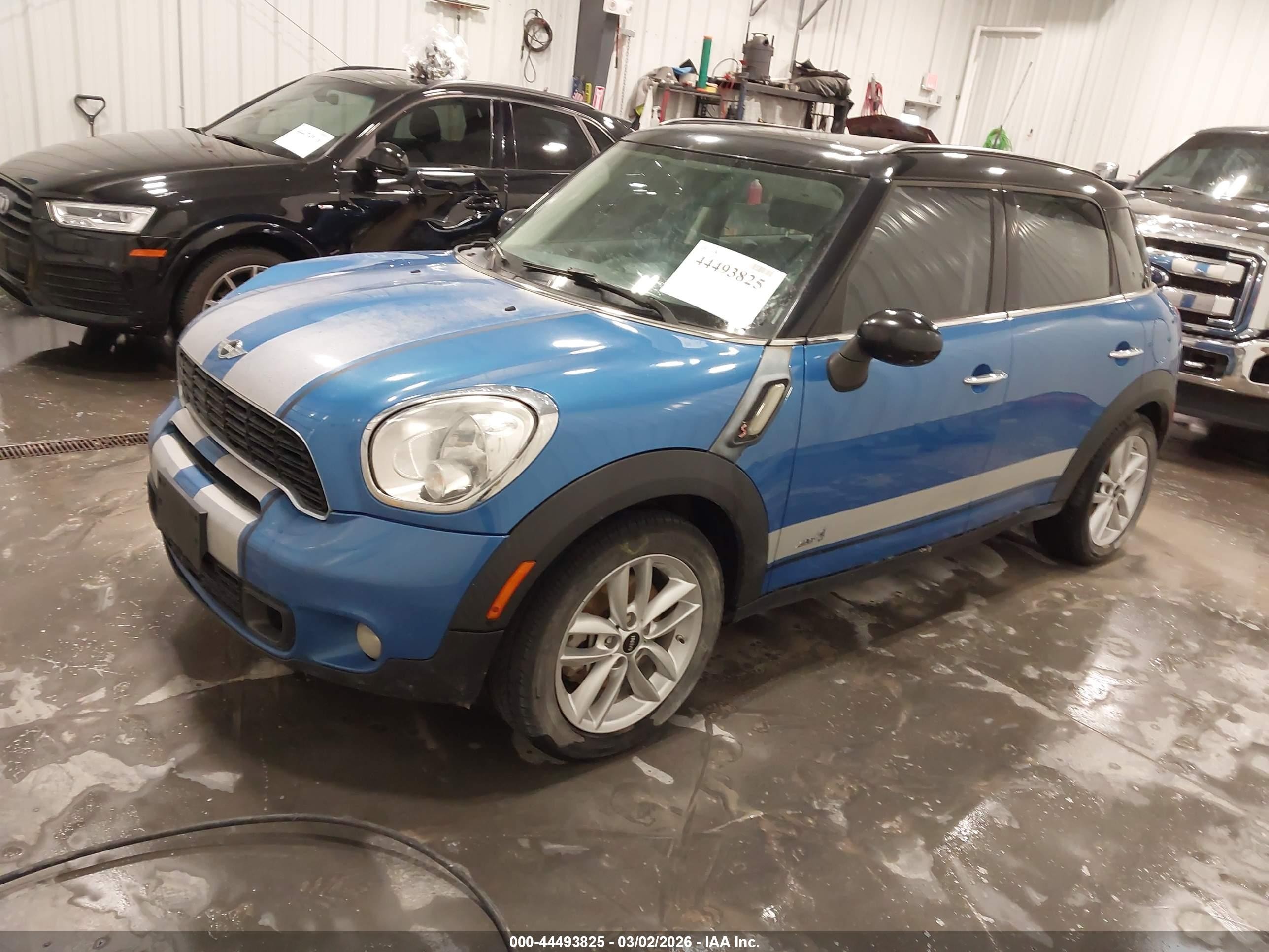 2014 Mini Countryman Cooper S Blue vin: WMWZC5C50EWP38403