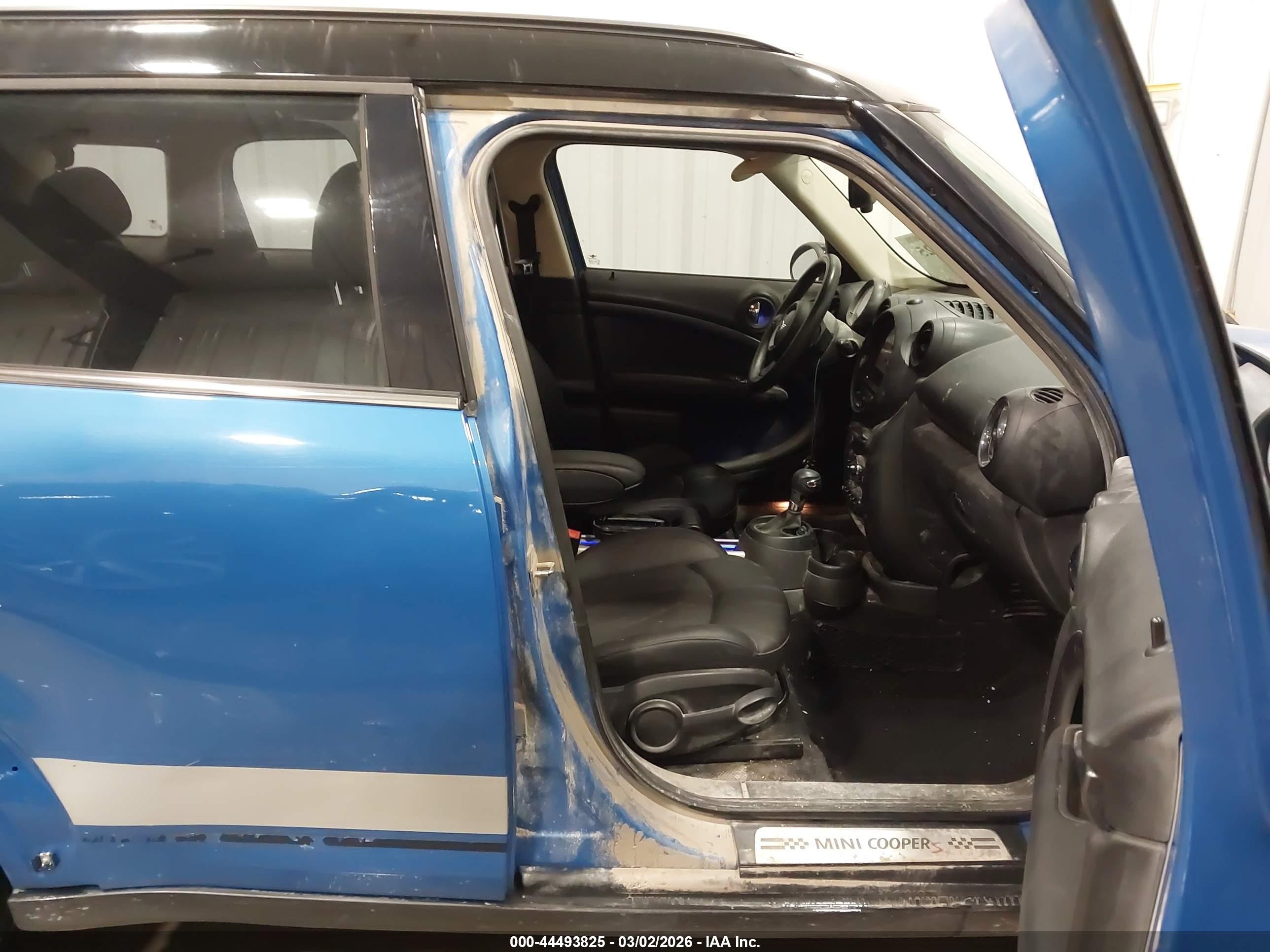 2014 Mini Countryman Cooper S Blue vin: WMWZC5C50EWP38403