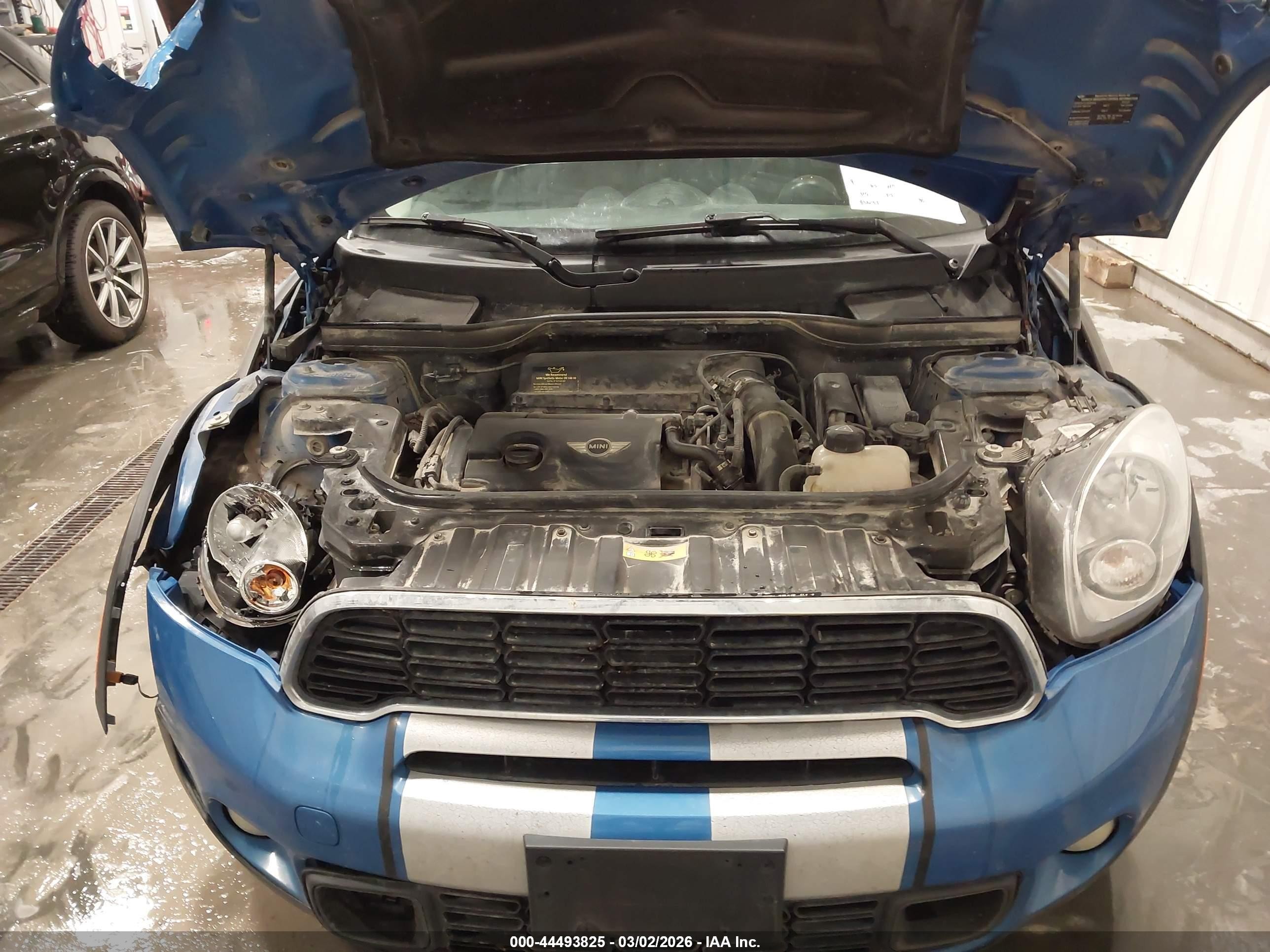 2014 Mini Countryman Cooper S Blue vin: WMWZC5C50EWP38403