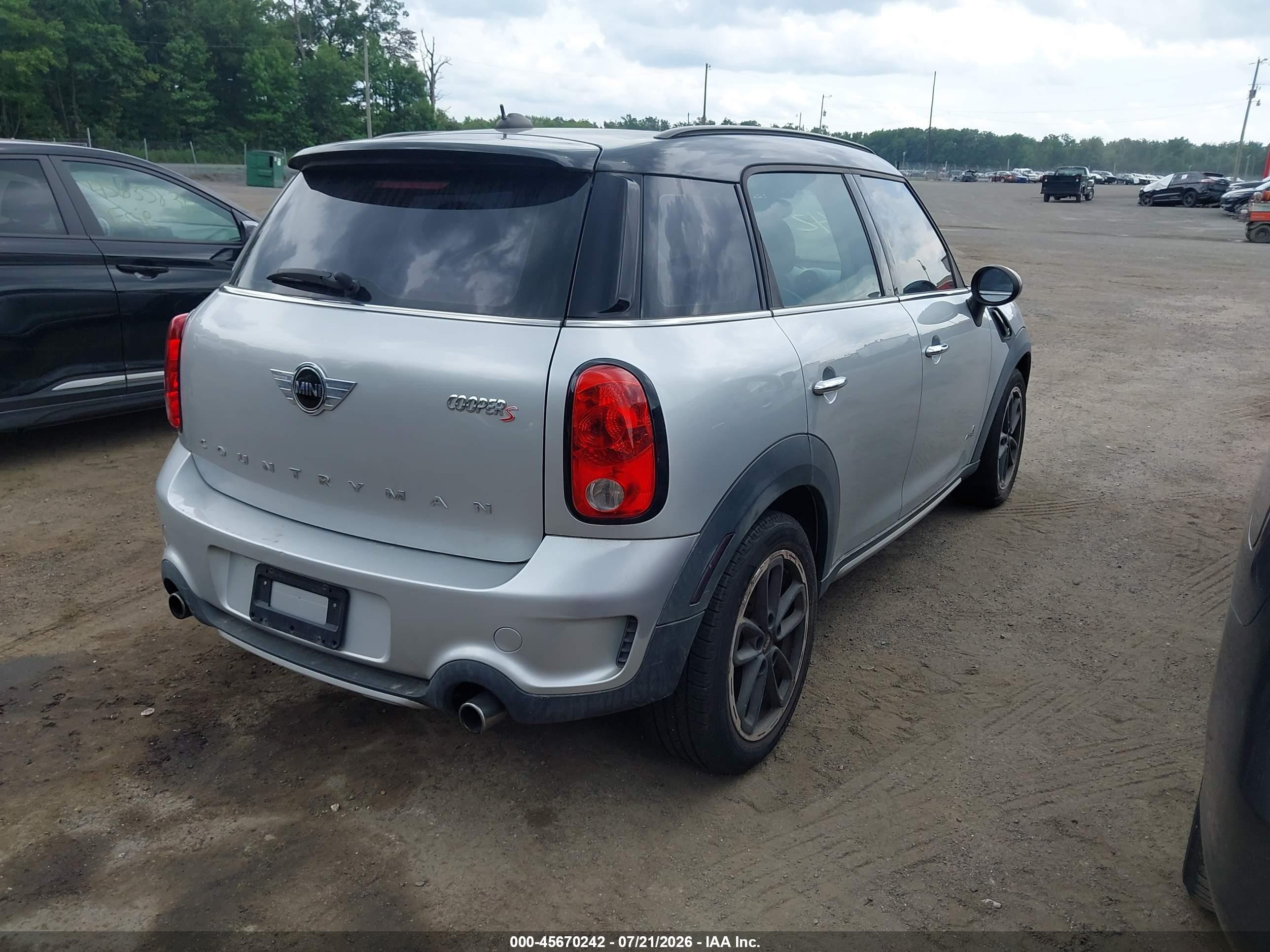 2015 Mini Countryman Cooper S Silver vin: WMWZC5C50FWP49029