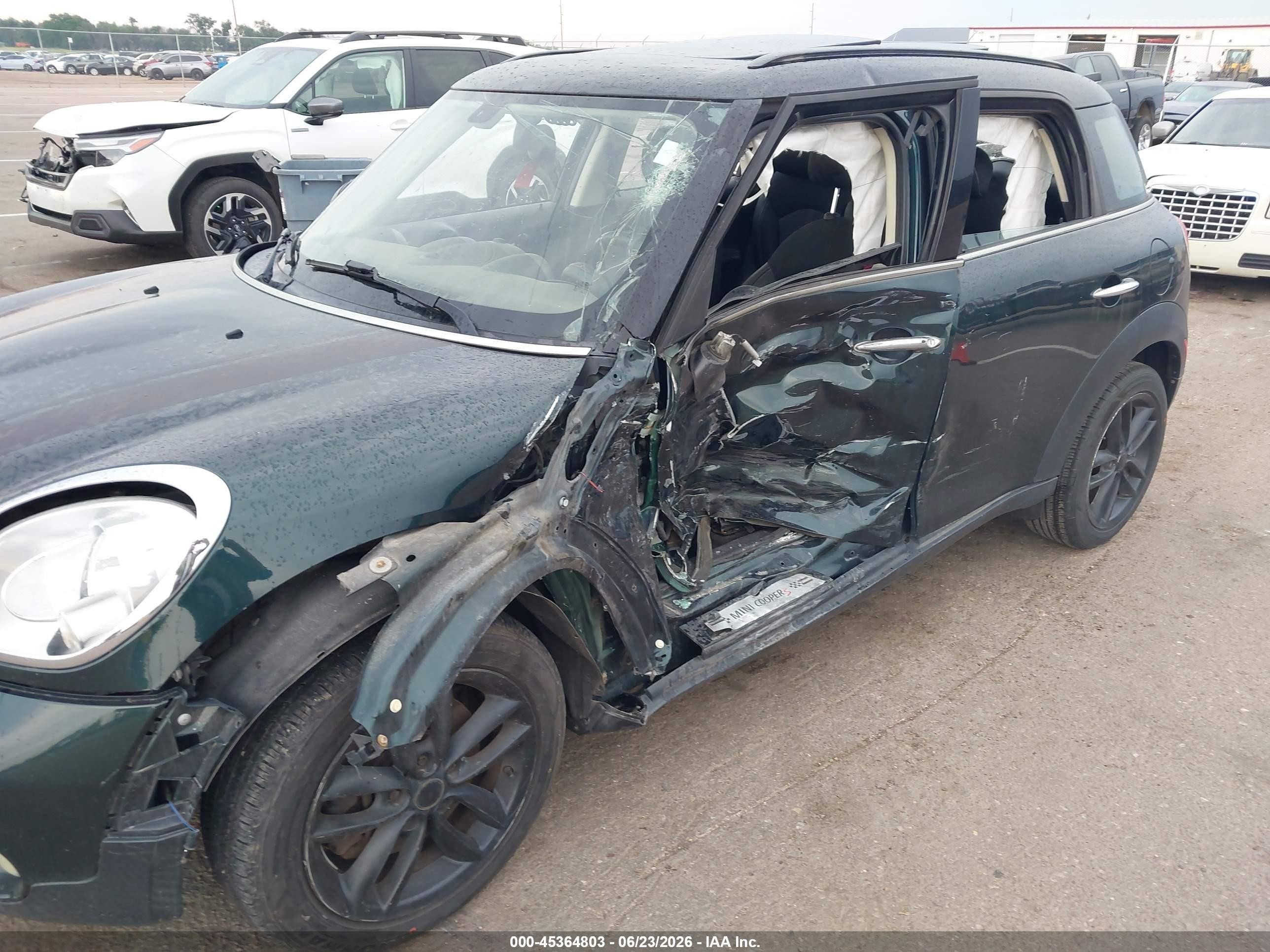 2011 Mini Cooper S Countryman   Green vin: WMWZC5C51BWL54013