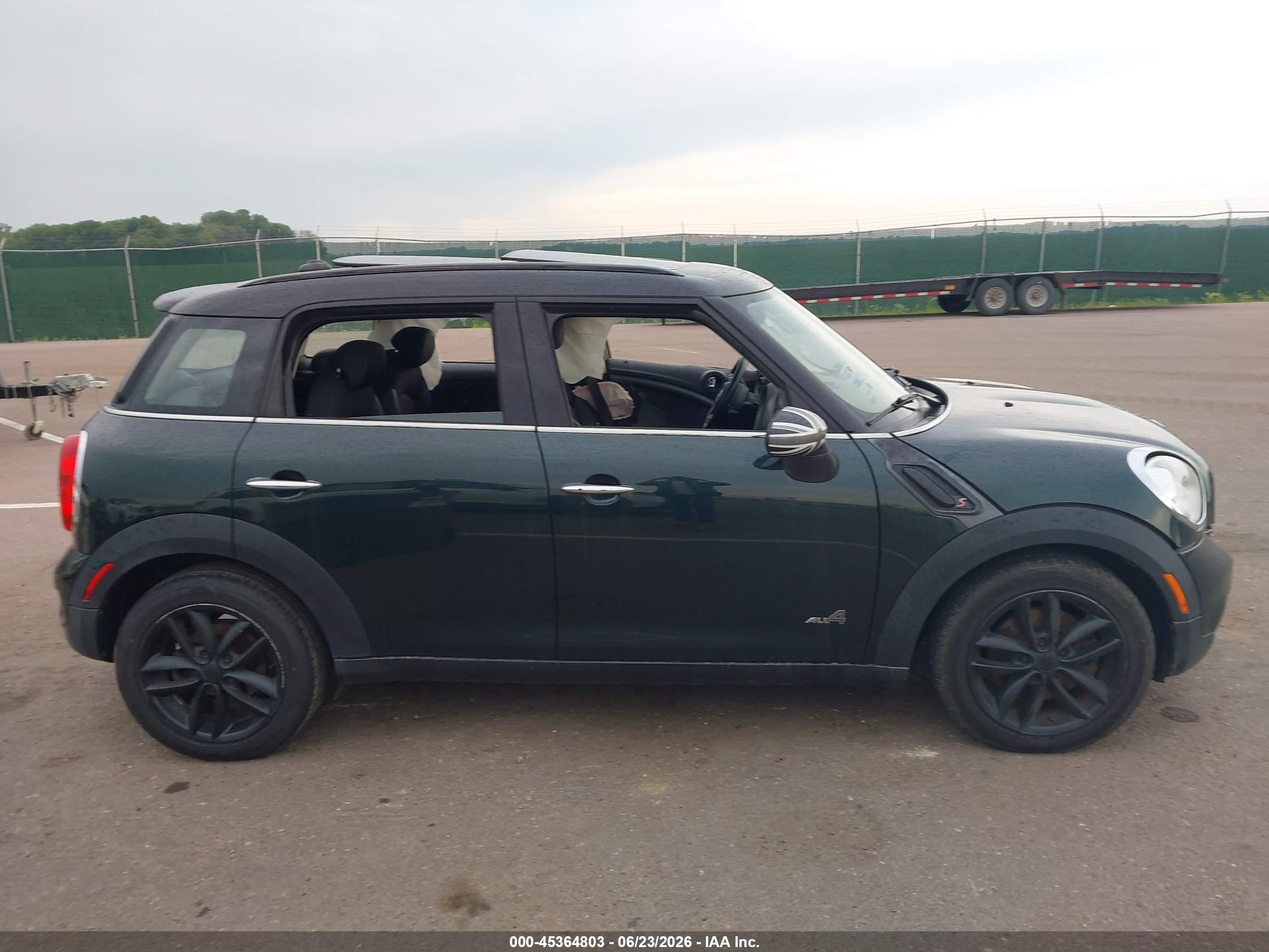 2011 Mini Cooper S Countryman   Green vin: WMWZC5C51BWL54013