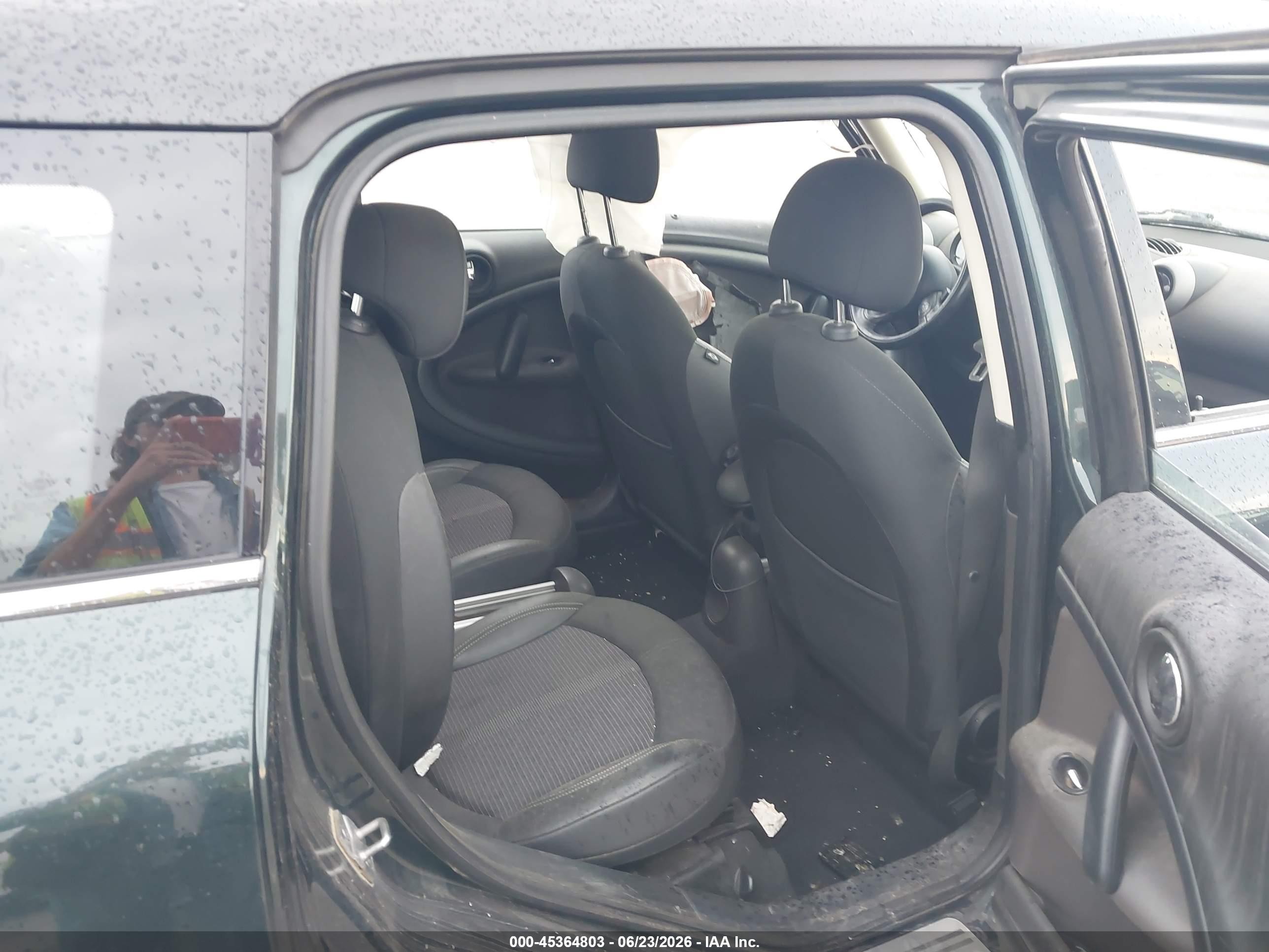 2011 Mini Cooper S Countryman   Green vin: WMWZC5C51BWL54013