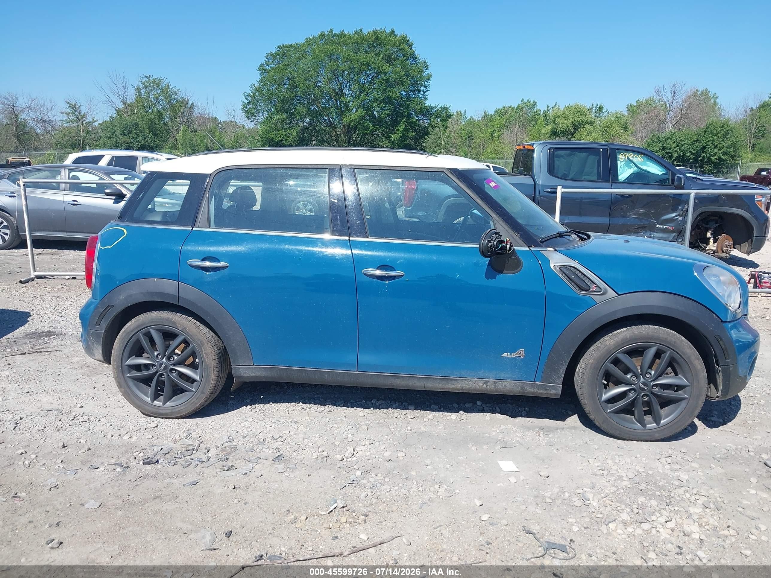 2011 Mini Cooper S Countryman   Blue vin: WMWZC5C51BWM10757