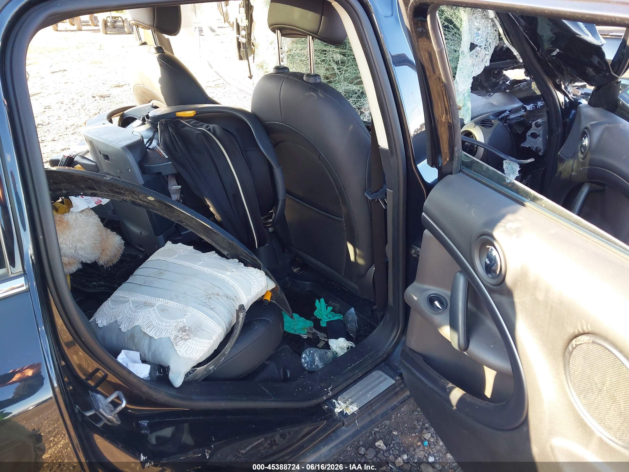 2012 Mini Cooper S Countryman   Черный vin: WMWZC5C51CWL62307