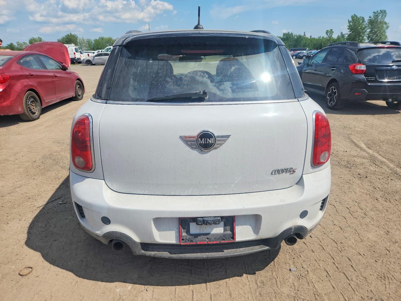 2013 Mini Cooper S Countryman White vin: WMWZC5C51DWP32141