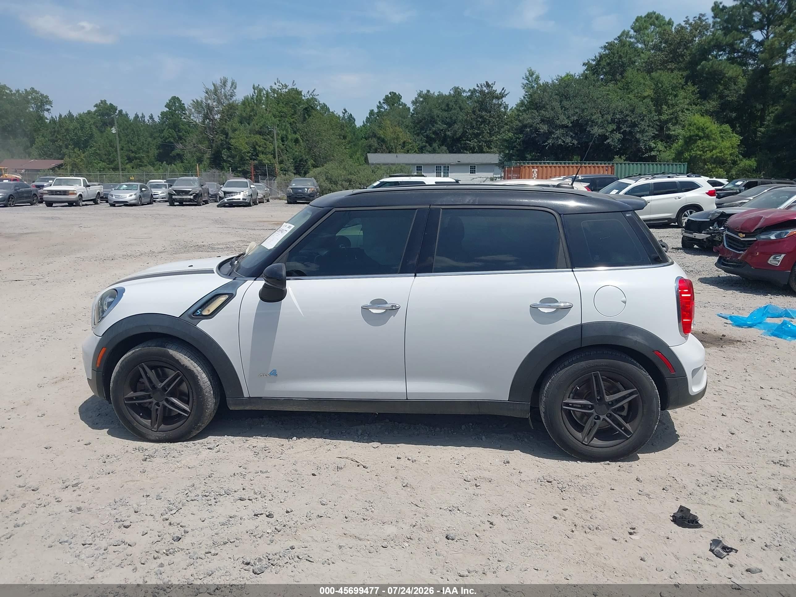 2013 Mini Countryman Cooper S White vin: WMWZC5C51DWP34343