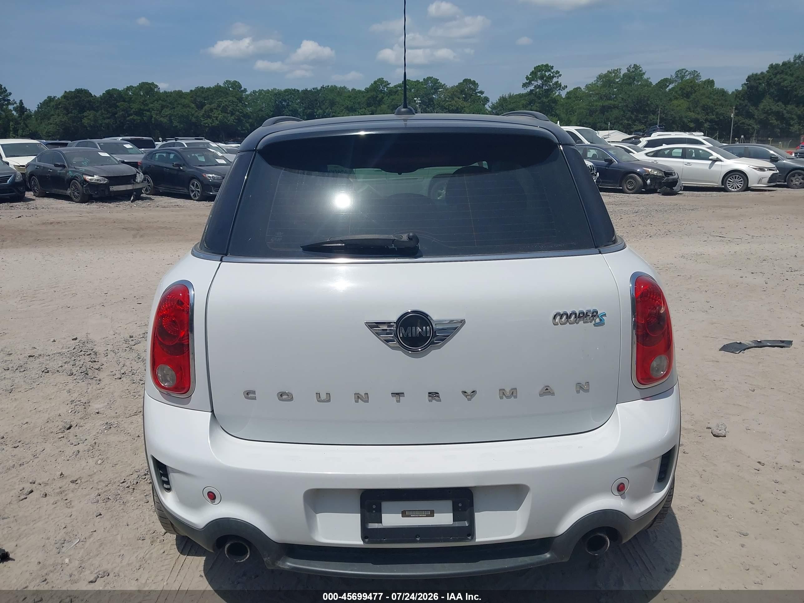 2013 Mini Countryman Cooper S White vin: WMWZC5C51DWP34343