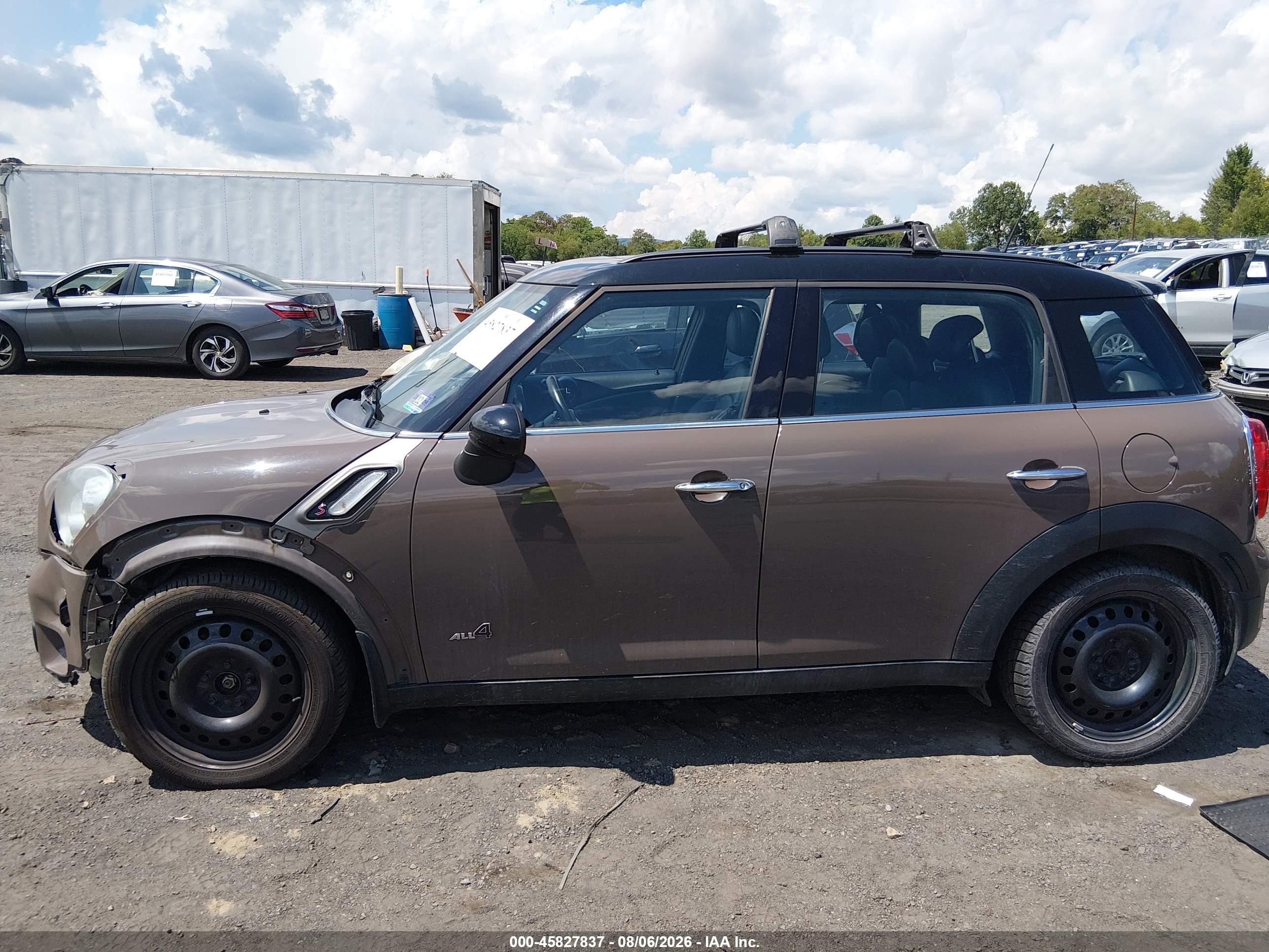 2014 Mini Countryman Cooper S Brown vin: WMWZC5C51EWP35655