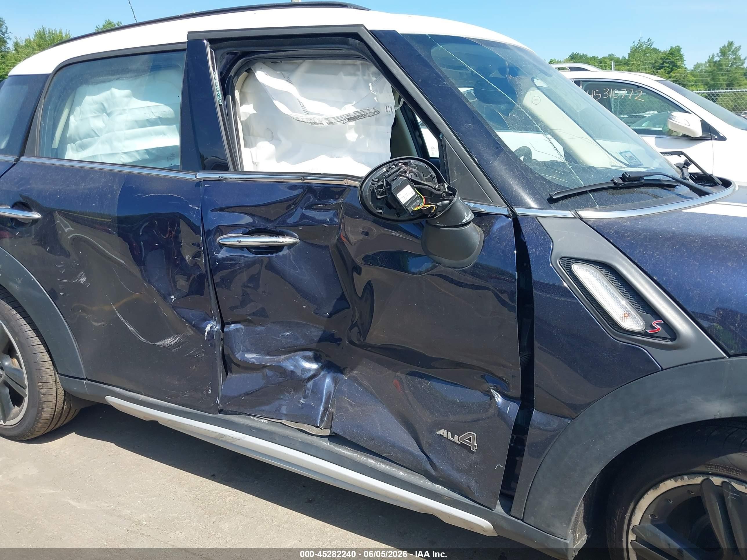 2015 Mini Countryman Cooper S Синий vin: WMWZC5C51FWP42980