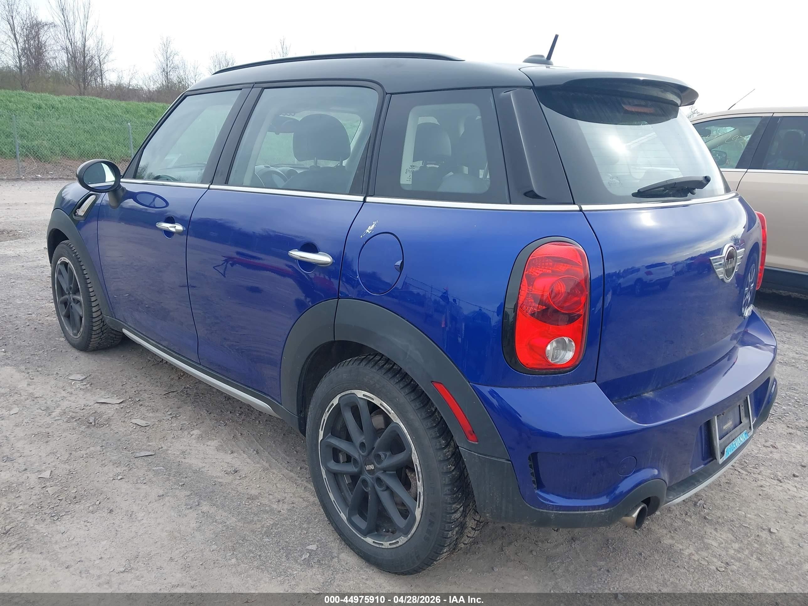 2015 Mini Countryman Cooper S Dark Blue vin: WMWZC5C51FWP44390
