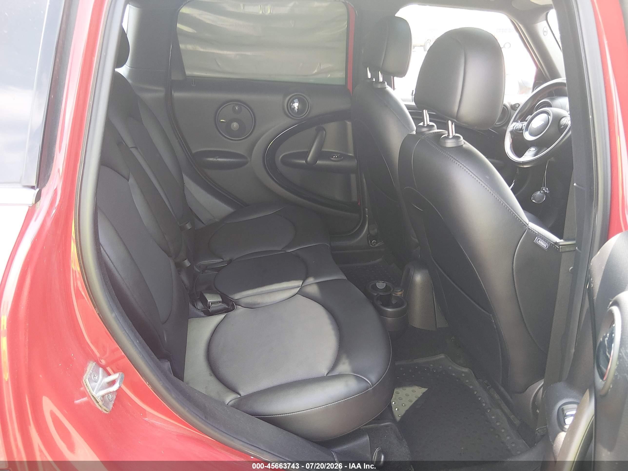 2015 Mini Countryman Cooper S Red vin: WMWZC5C51FWP47497