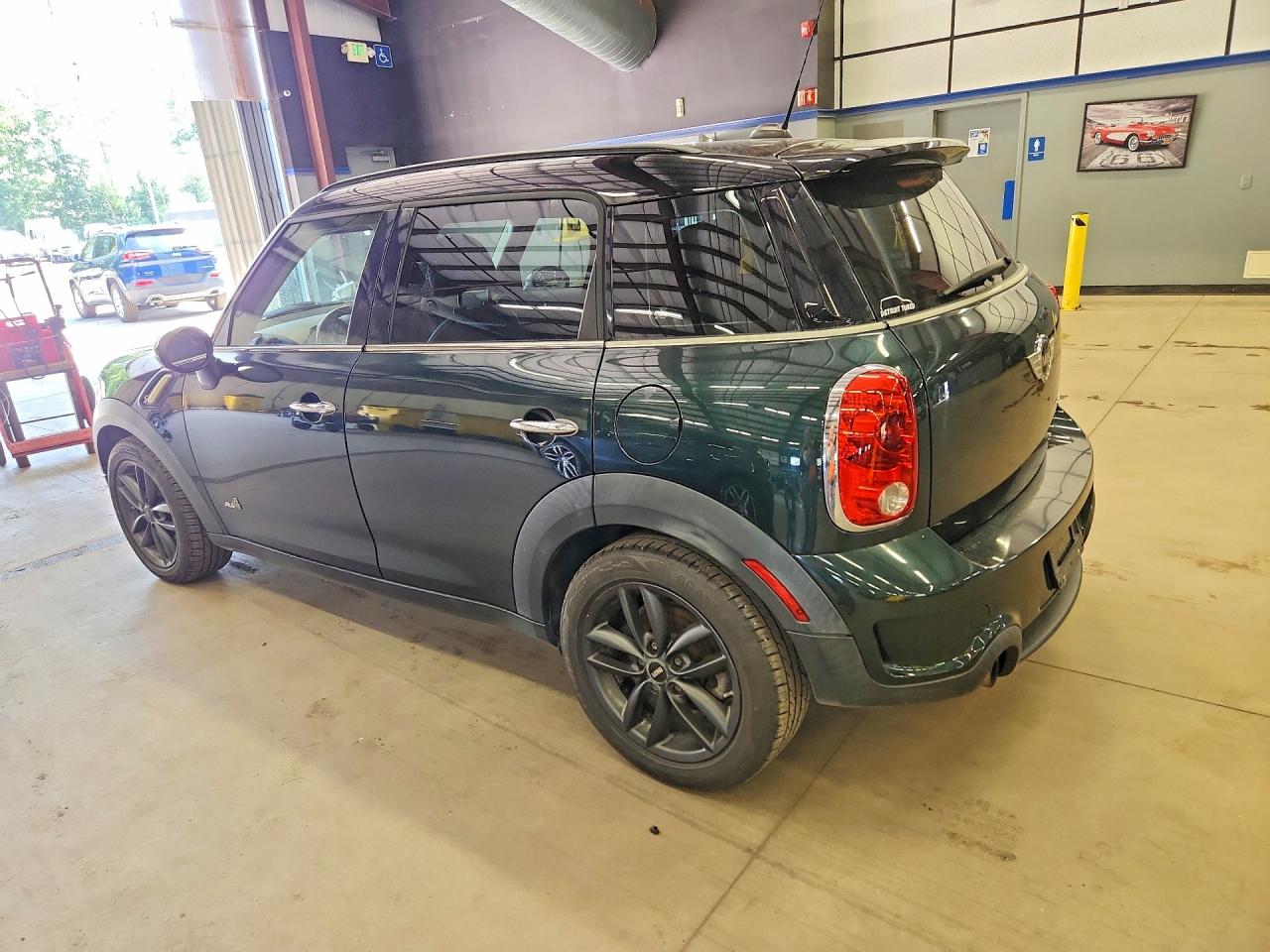 2012 Mini Cooper S Countryman Green vin: WMWZC5C52CWL57052