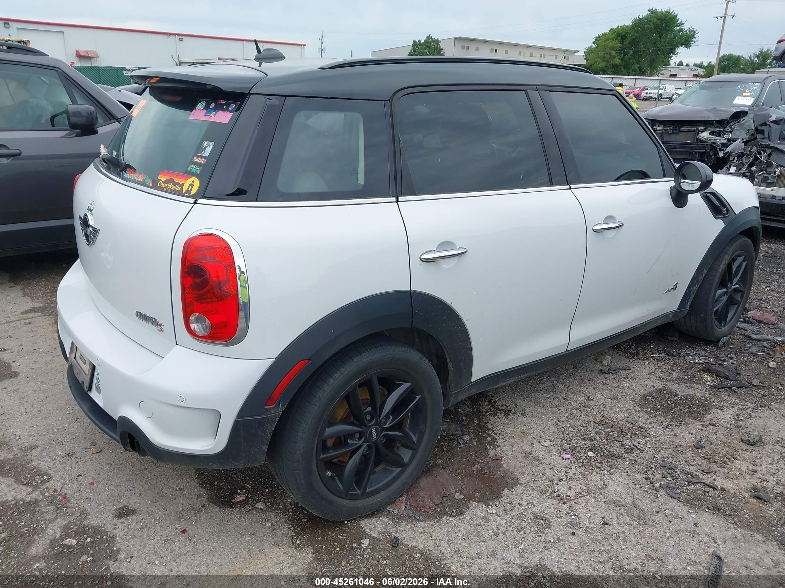 2013 Mini Countryman Cooper S White vin: WMWZC5C52DWP30009