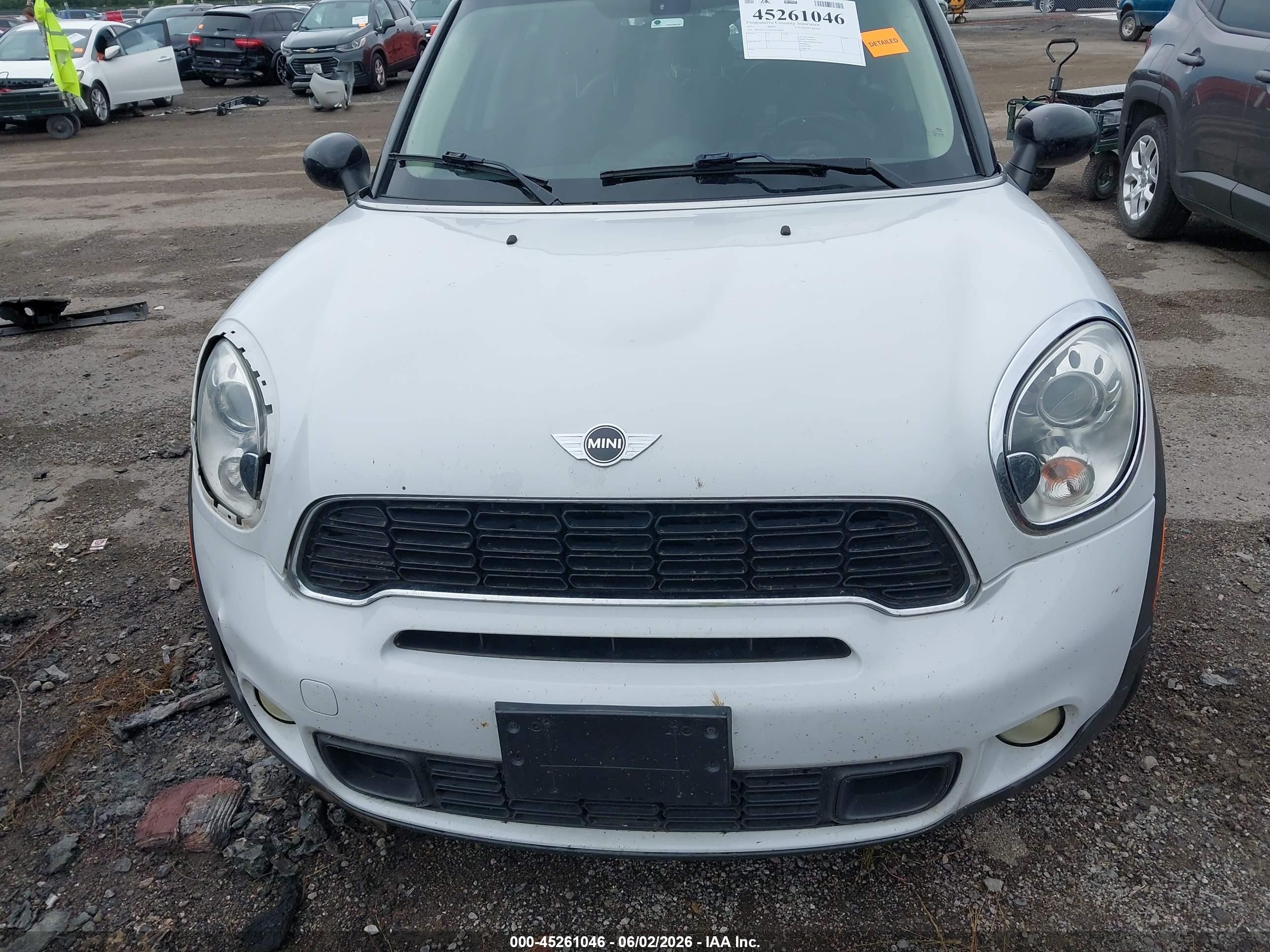 2013 Mini Countryman Cooper S White vin: WMWZC5C52DWP30009