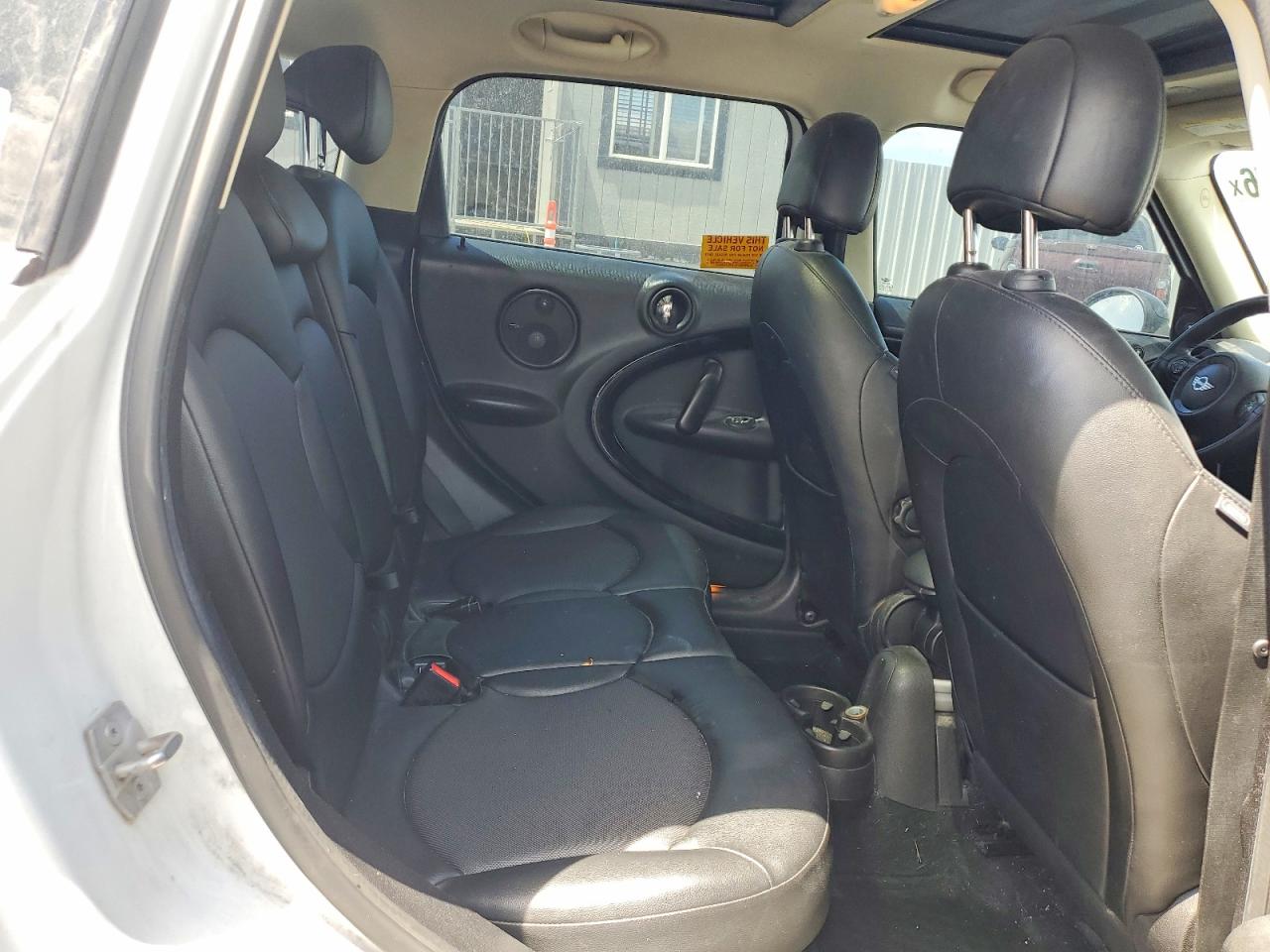 2014 Mini Cooper S Countryman White vin: WMWZC5C52EWP39861