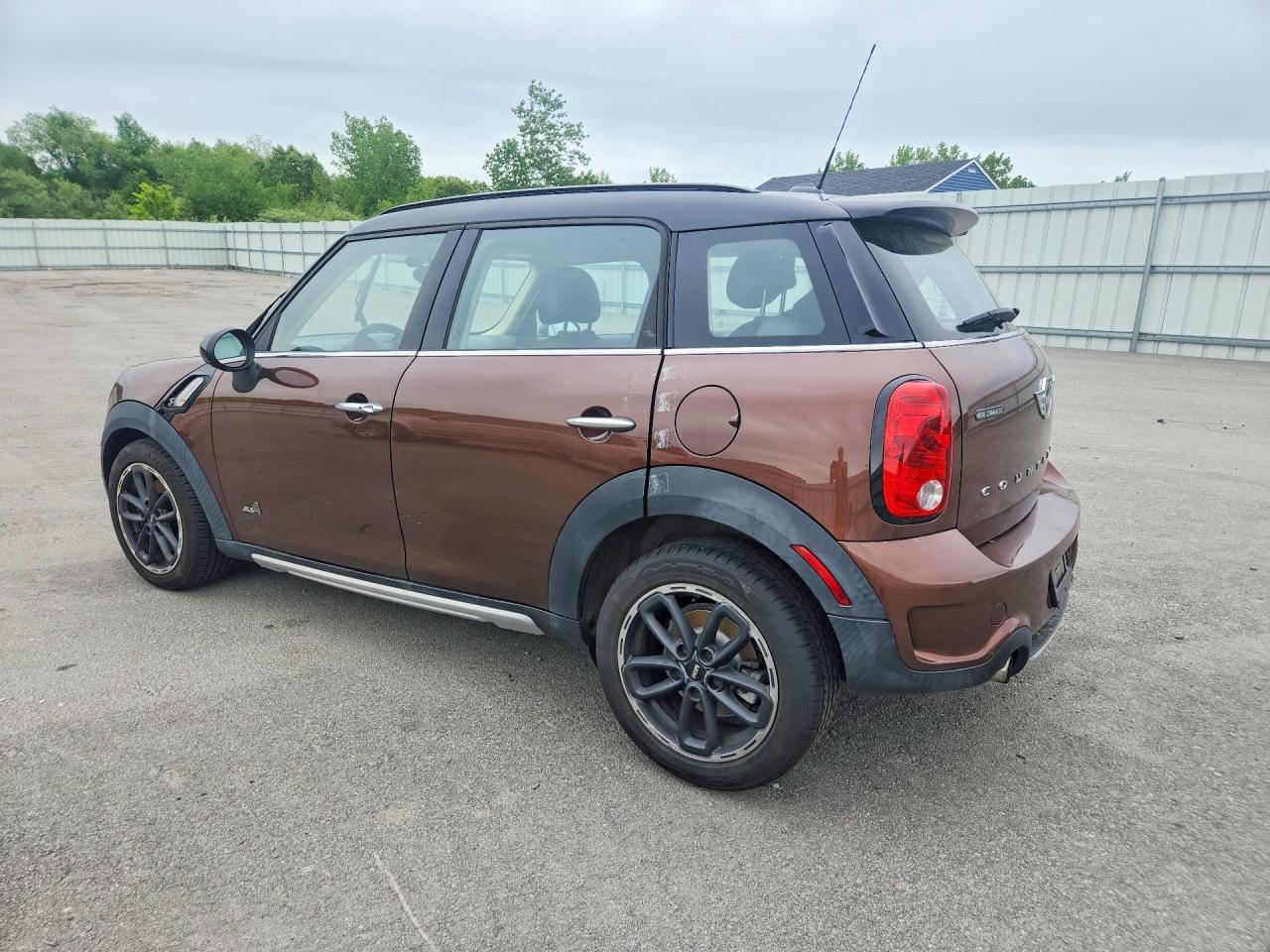 2015 Mini Cooper S Countryman Brown vin: WMWZC5C52FWP47525