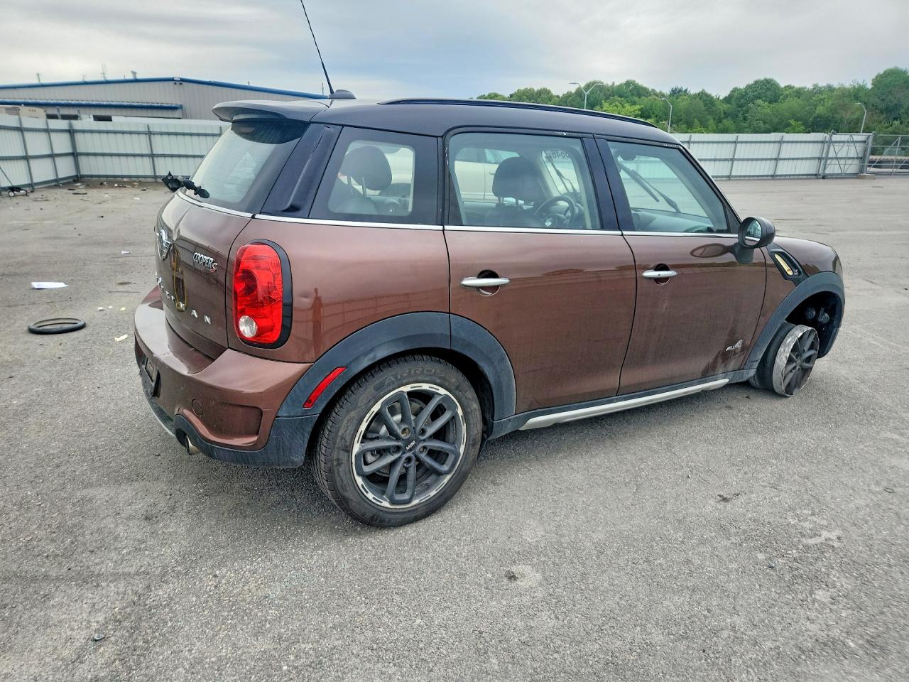 2015 Mini Cooper S Countryman Brown vin: WMWZC5C52FWP47525