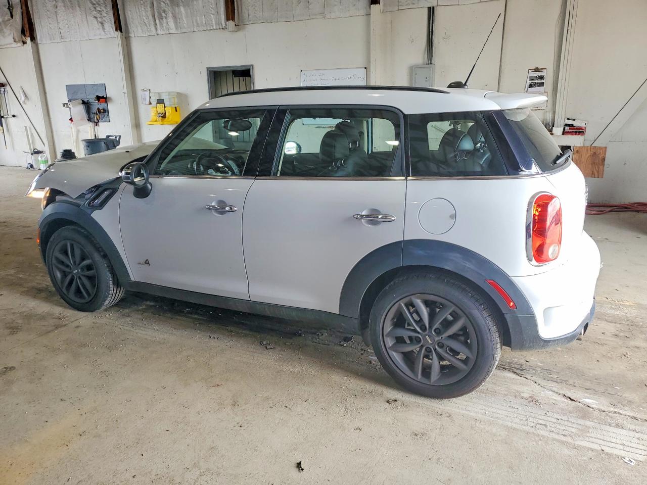 2013 Mini Cooper S Countryman White vin: WMWZC5C53DWP32237