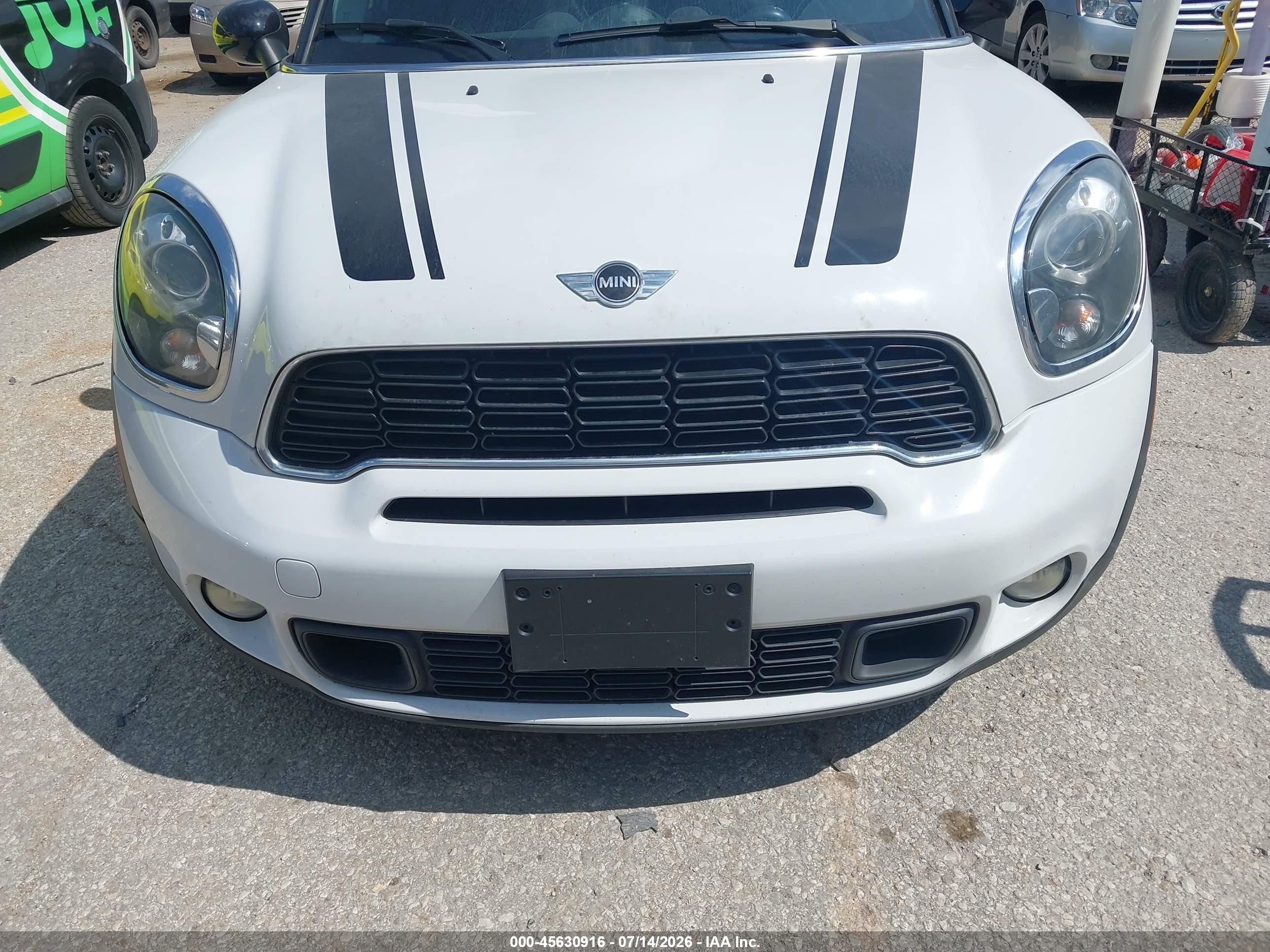2014 Mini Countryman Cooper S White vin: WMWZC5C53EWP36774