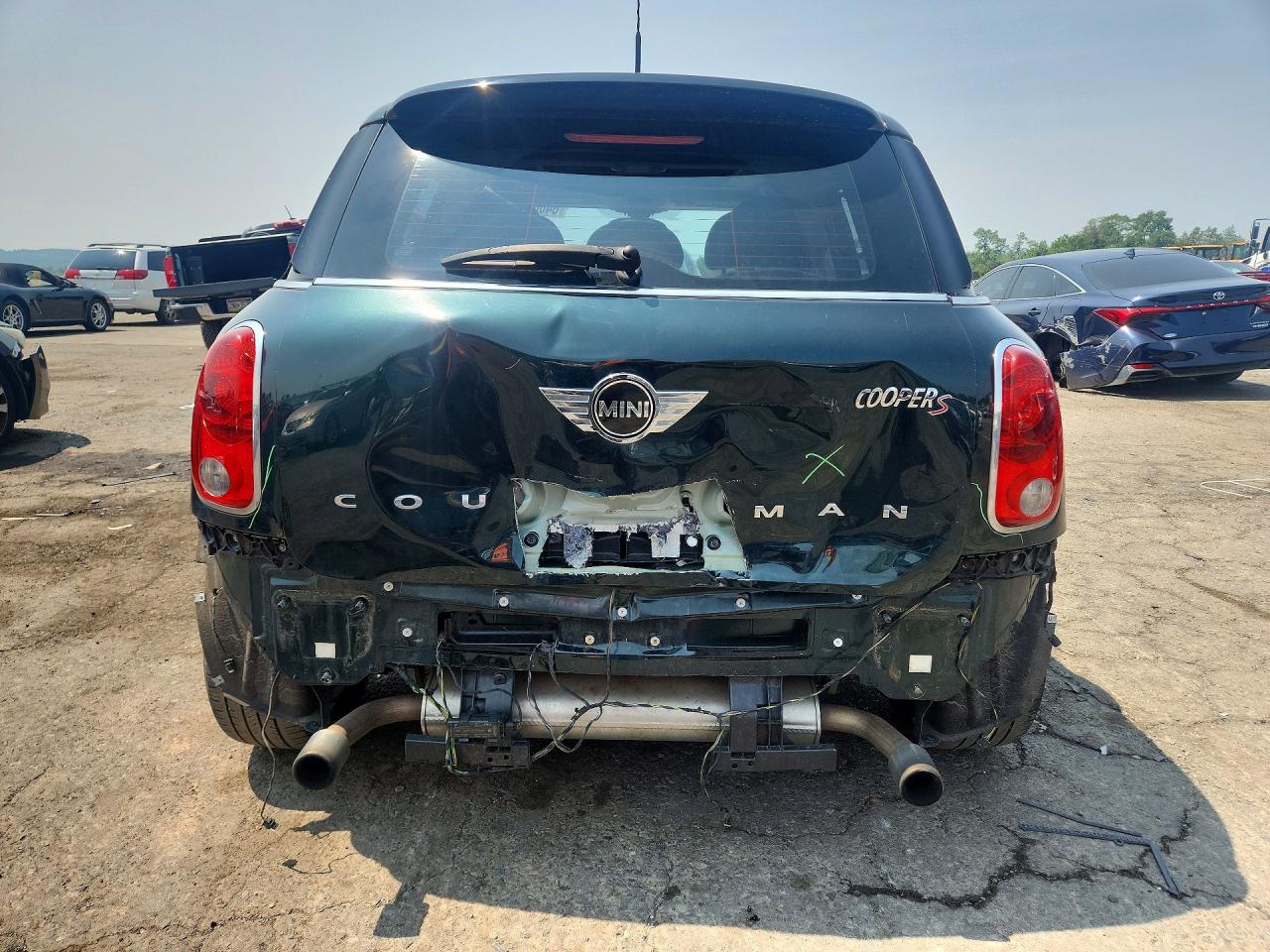 2014 Mini Cooper S Countryman Green vin: WMWZC5C53EWP40596