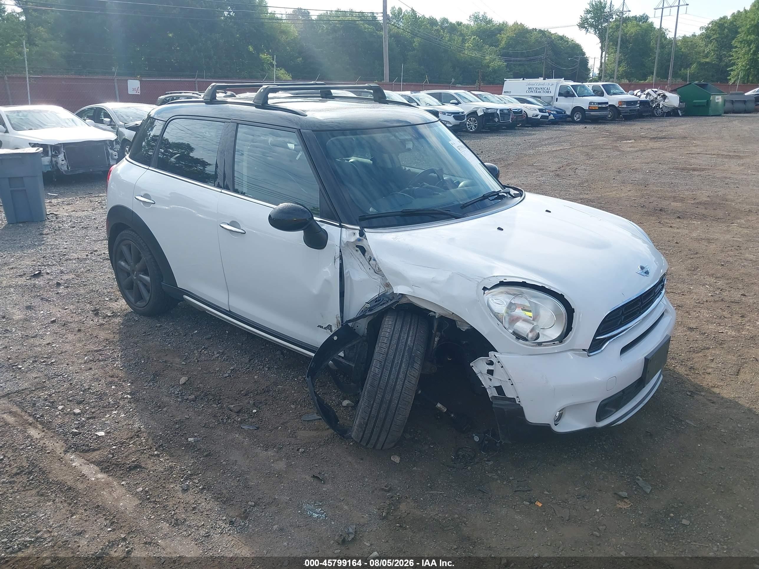 2015 Mini Countryman Cooper S White vin: WMWZC5C53FWP47355
