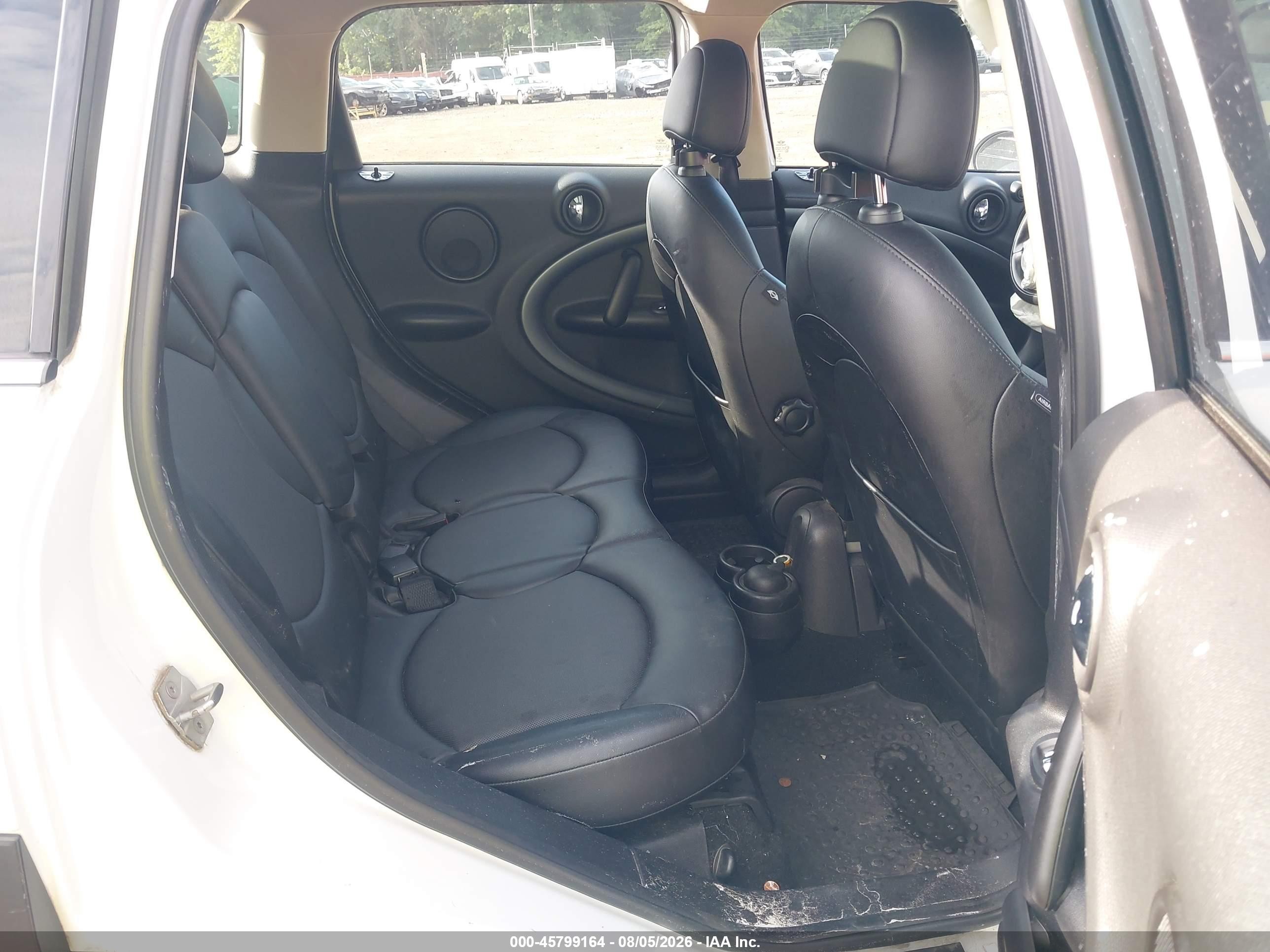 2015 Mini Countryman Cooper S White vin: WMWZC5C53FWP47355