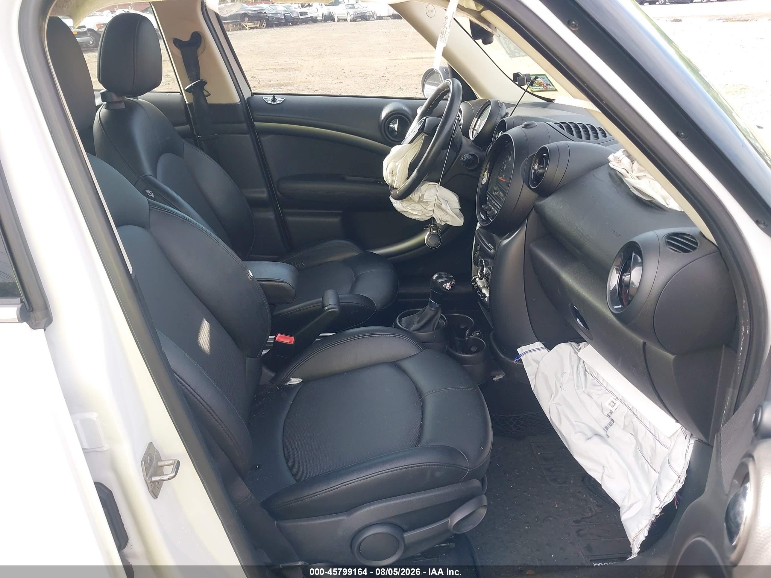 2015 Mini Countryman Cooper S White vin: WMWZC5C53FWP47355
