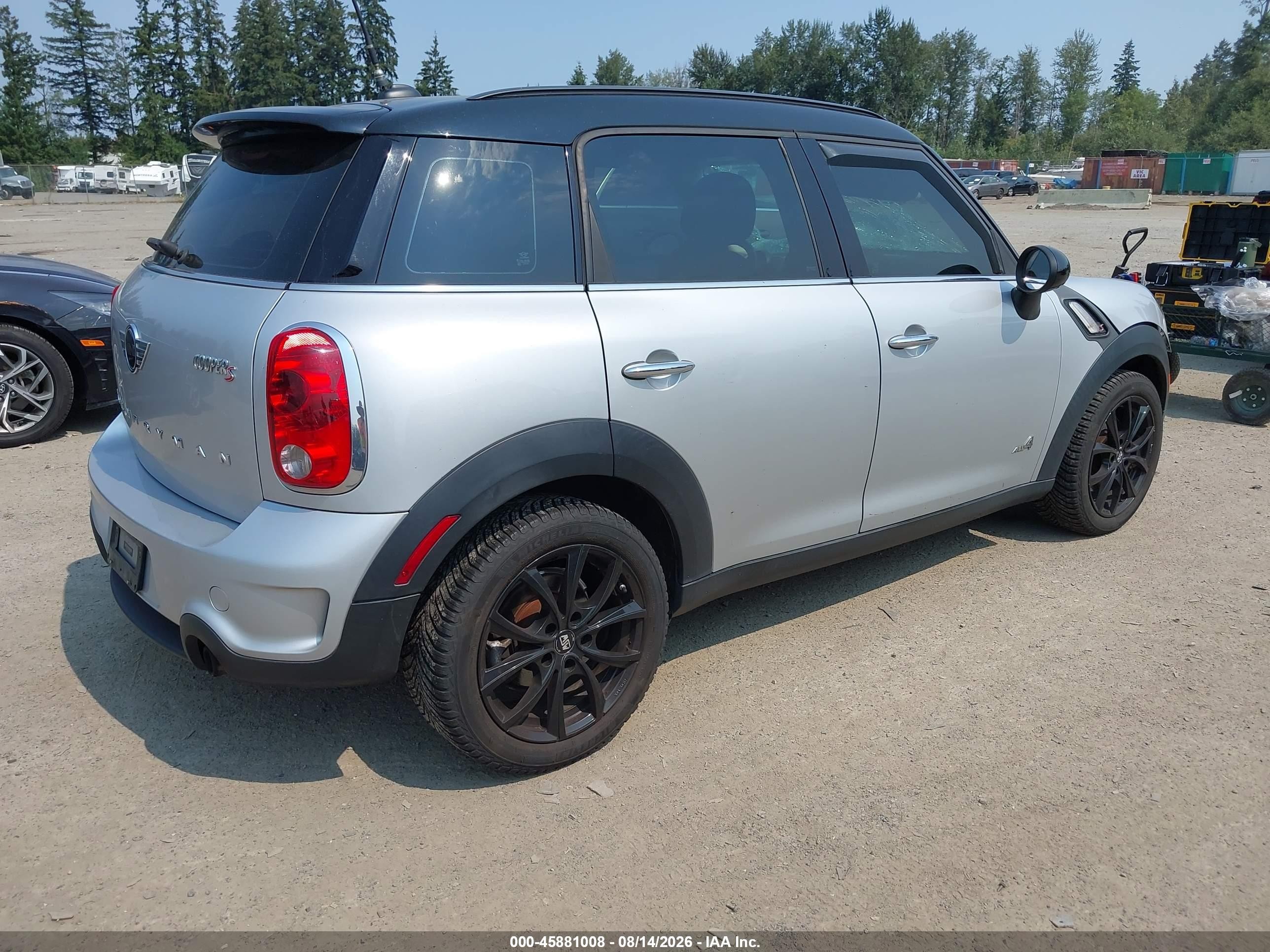 2013 Mini Countryman Cooper S Silver vin: WMWZC5C55DWP33602