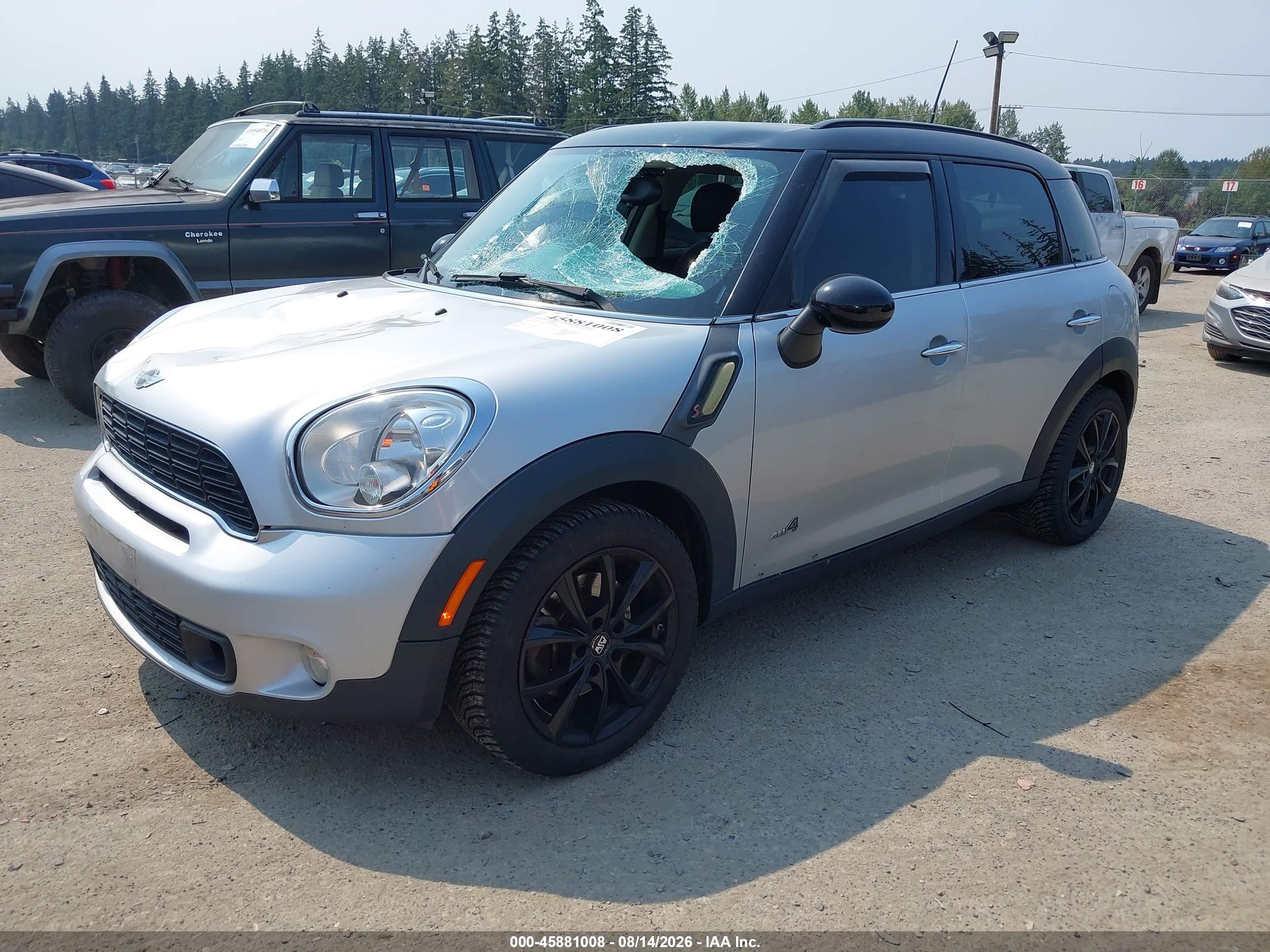 2013 Mini Countryman Cooper S Silver vin: WMWZC5C55DWP33602