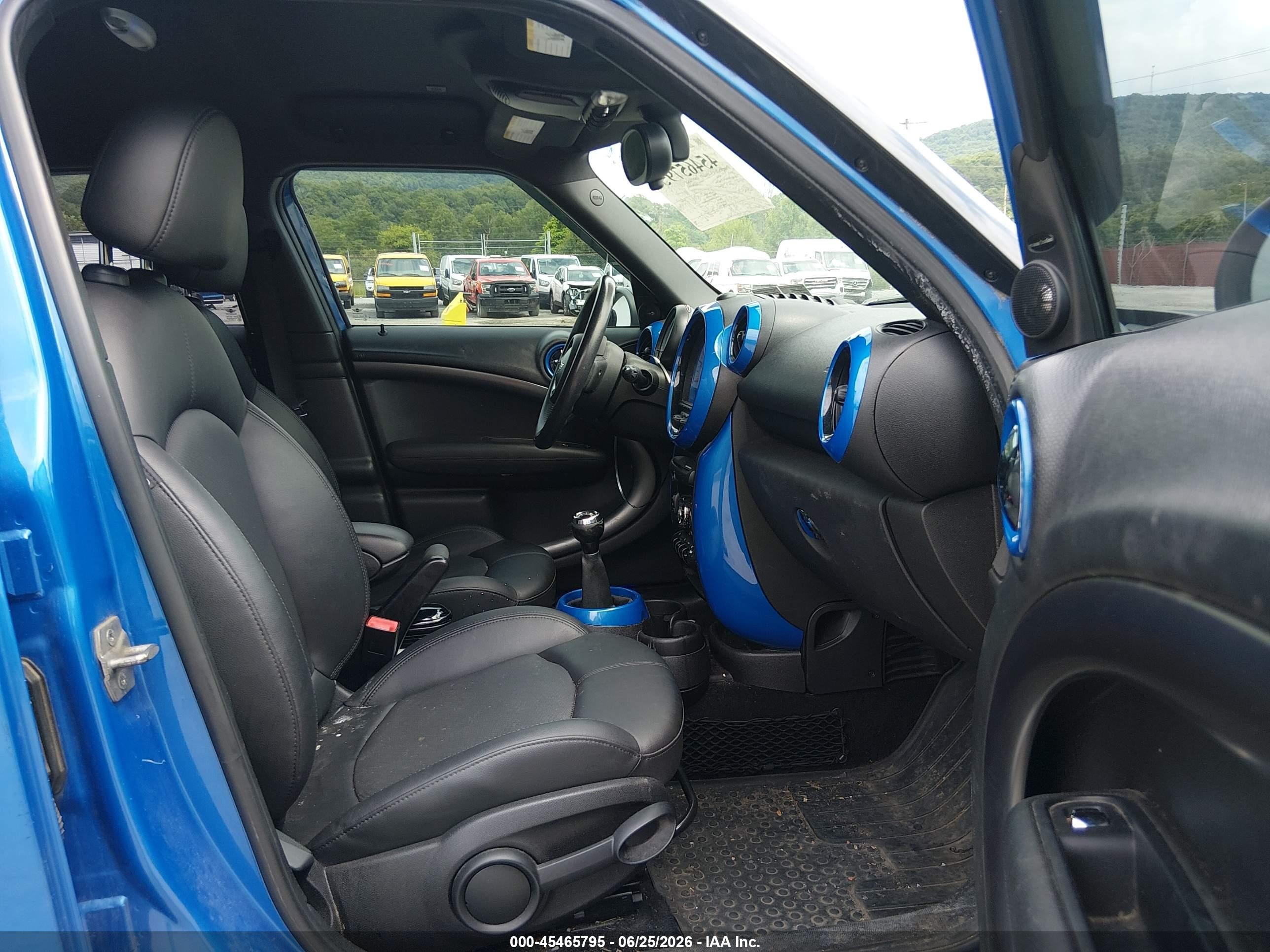2014 Mini Countryman Cooper S Blue vin: WMWZC5C55EWM17540