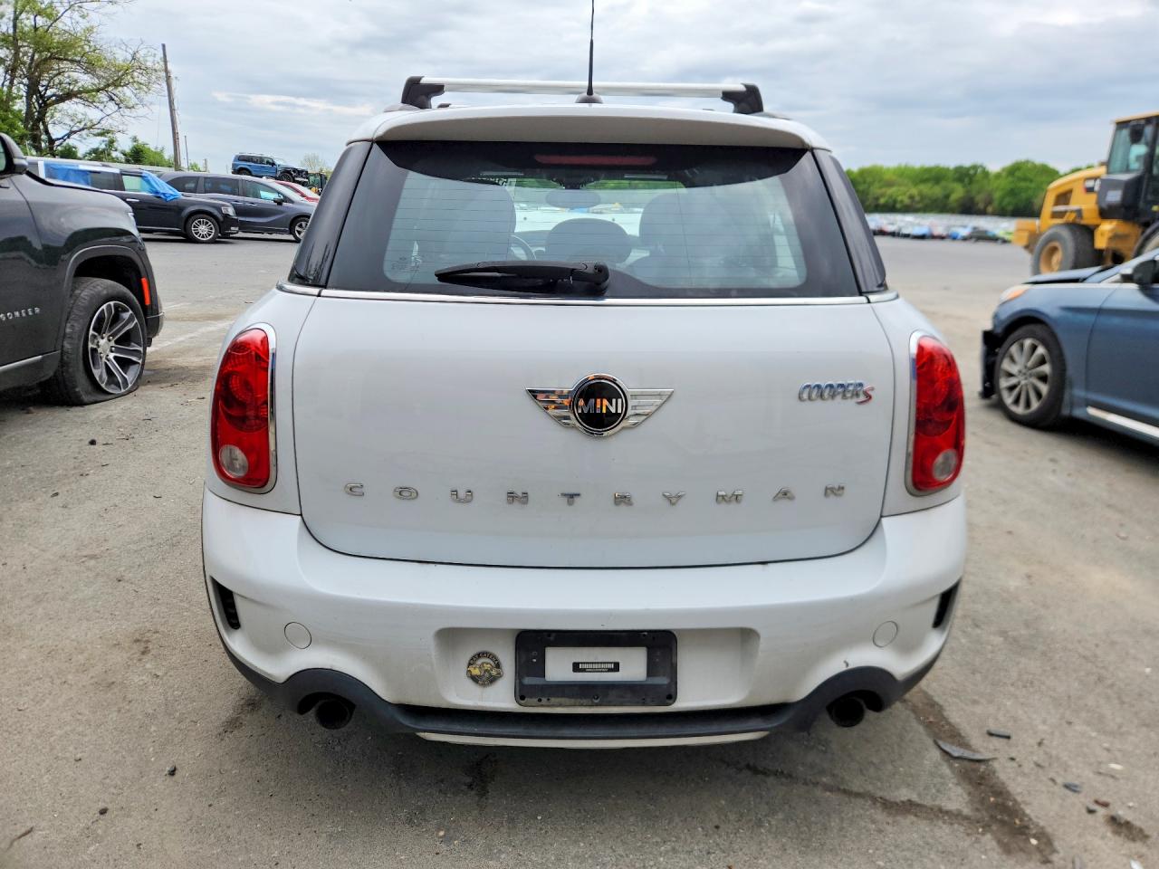 2015 Mini Cooper S Countryman White vin: WMWZC5C55FWP48264